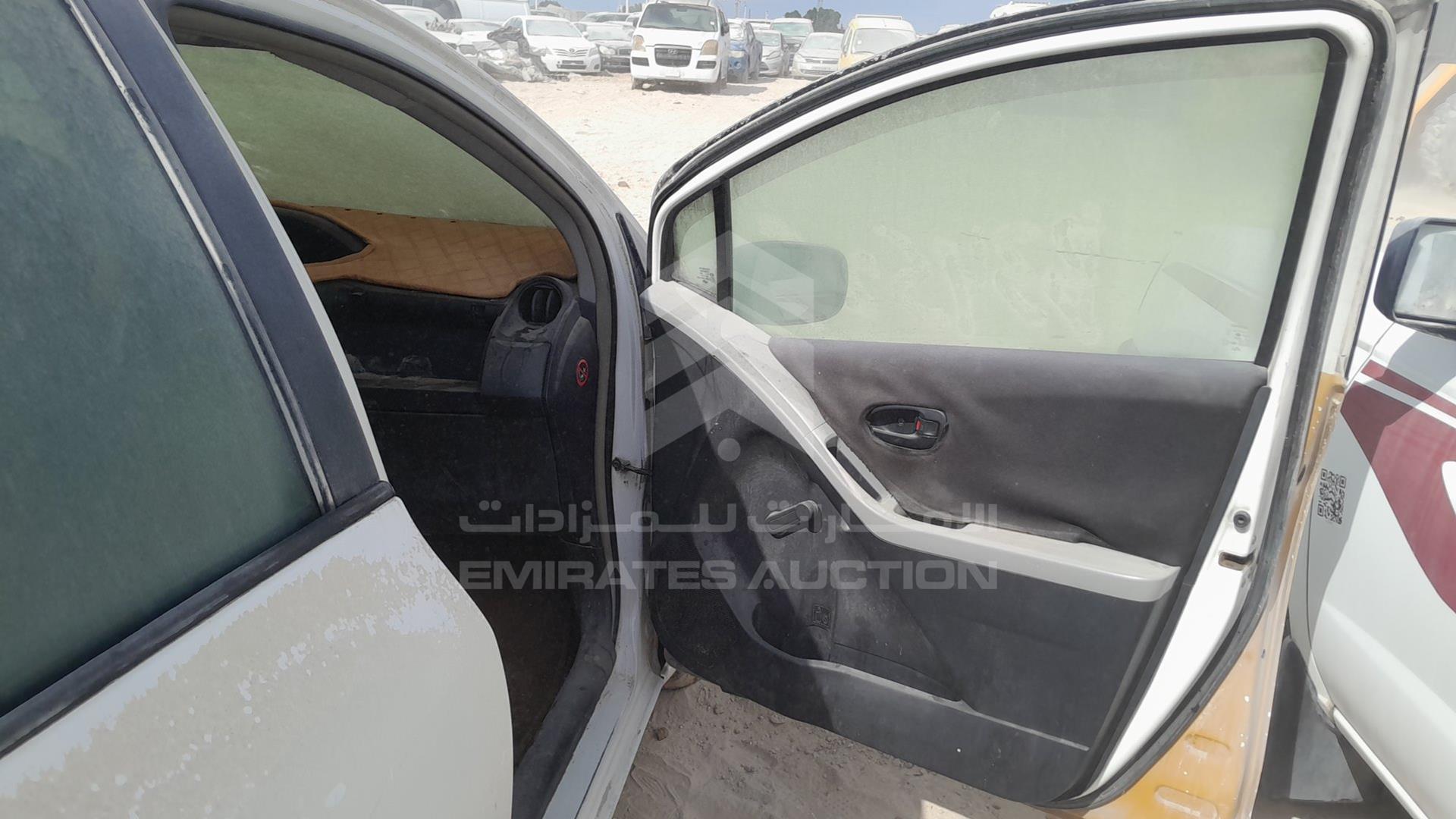 2007 TOYOTA YARIS VIN: JTDKW923375043053