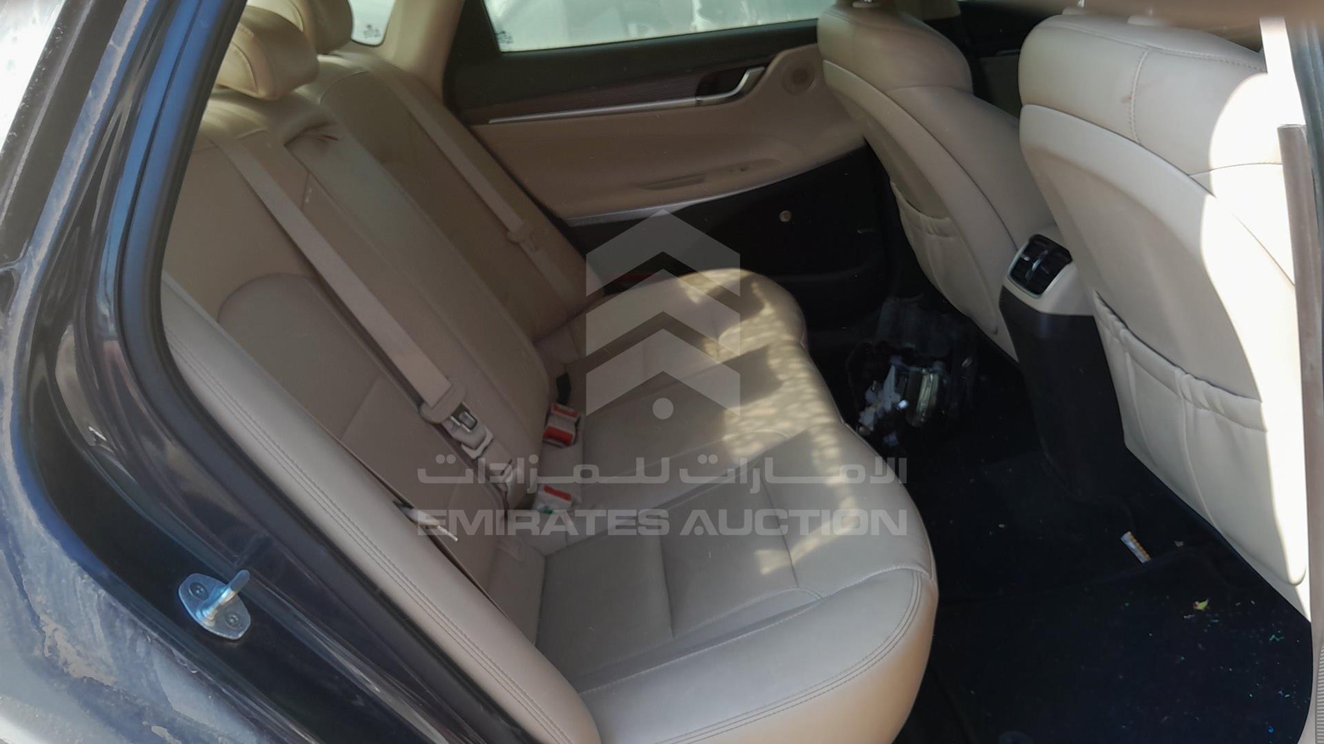 2018 HYUNDAI AZERA VIN: KMHF341F6JA182385