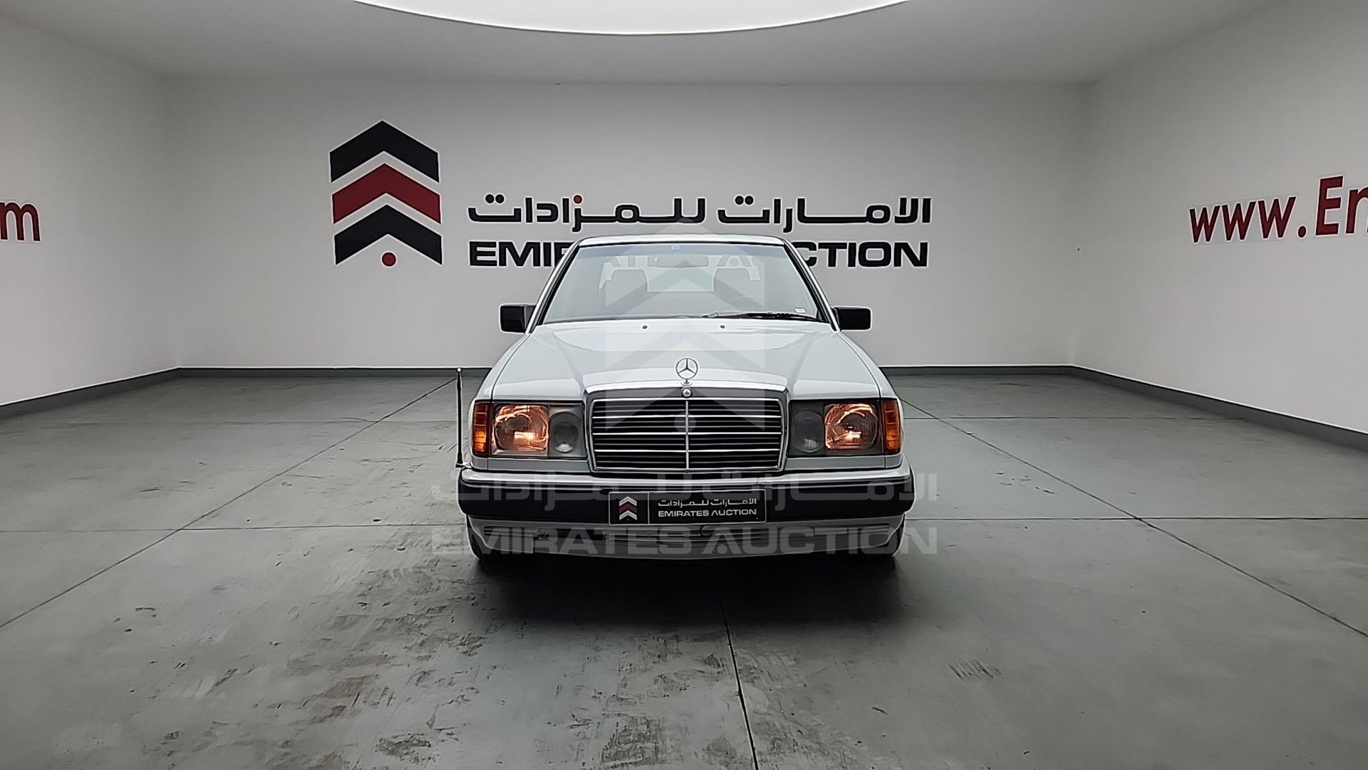 1986 MERCEDES 230 VIN: WDB1240231A286248