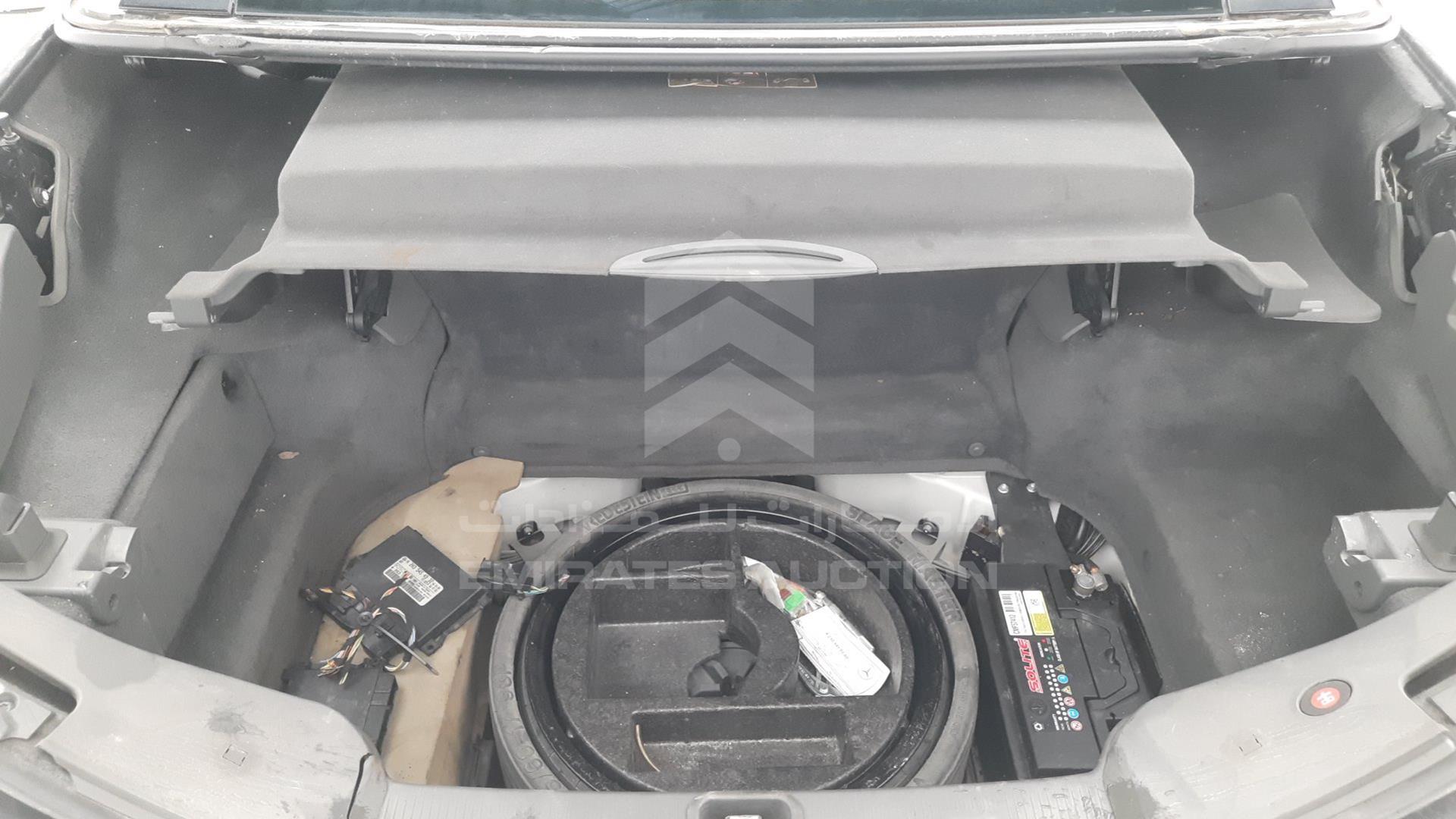 2005 MERCEDES SL 500 VIN: WDB2304671F088747