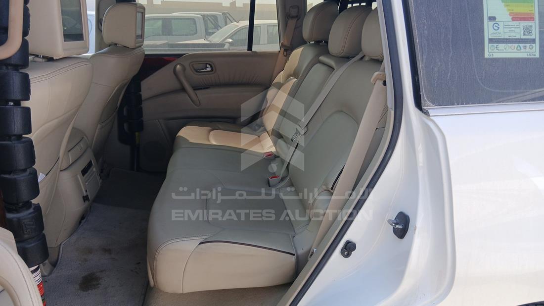 نيسان باترول 2019 — زاوية الراكب الخلفي اليسرى — صورة 19