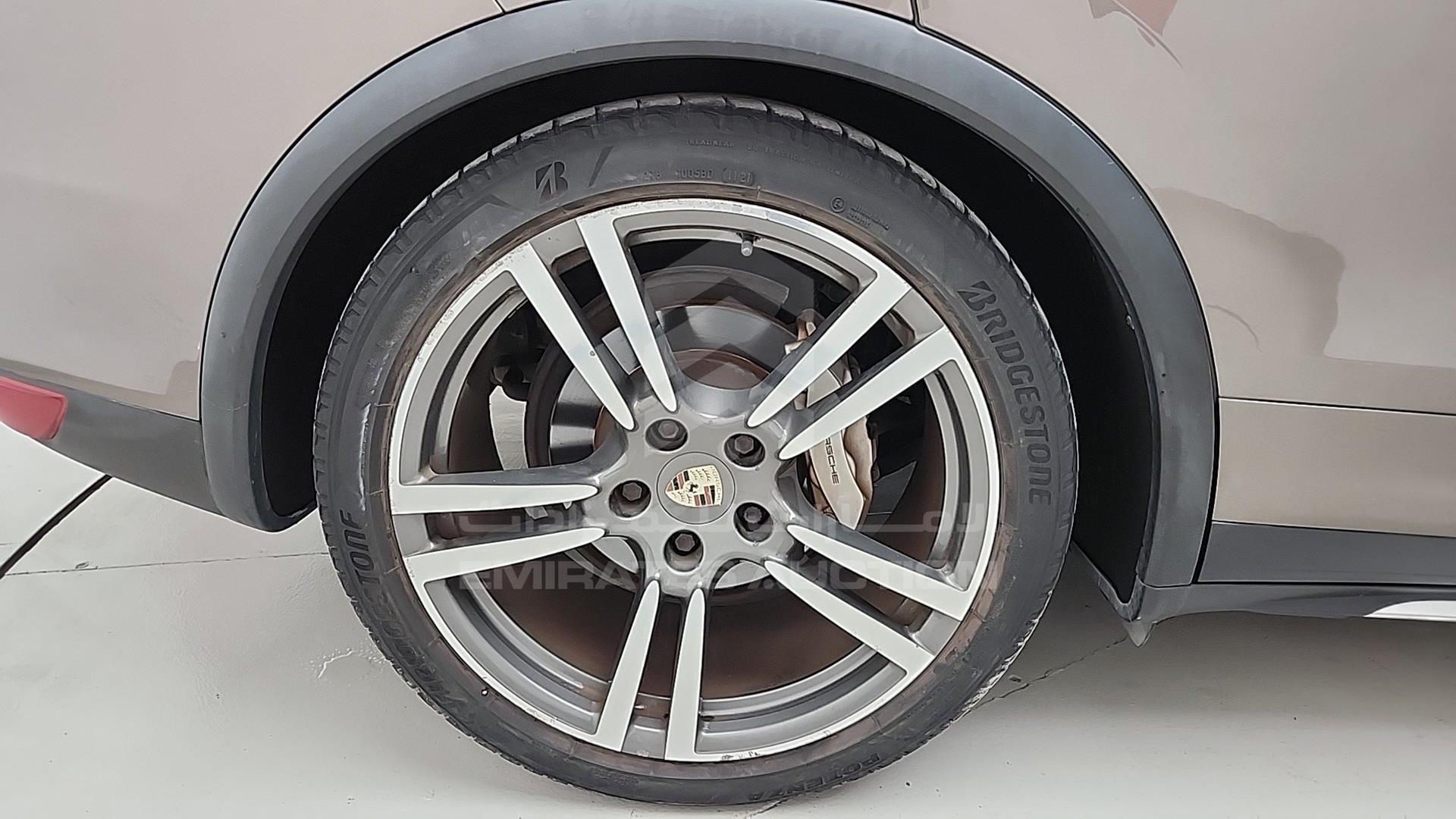 2013 PORSCHE CAYENNE VIN: WP1ZZZ92ZDLA83541