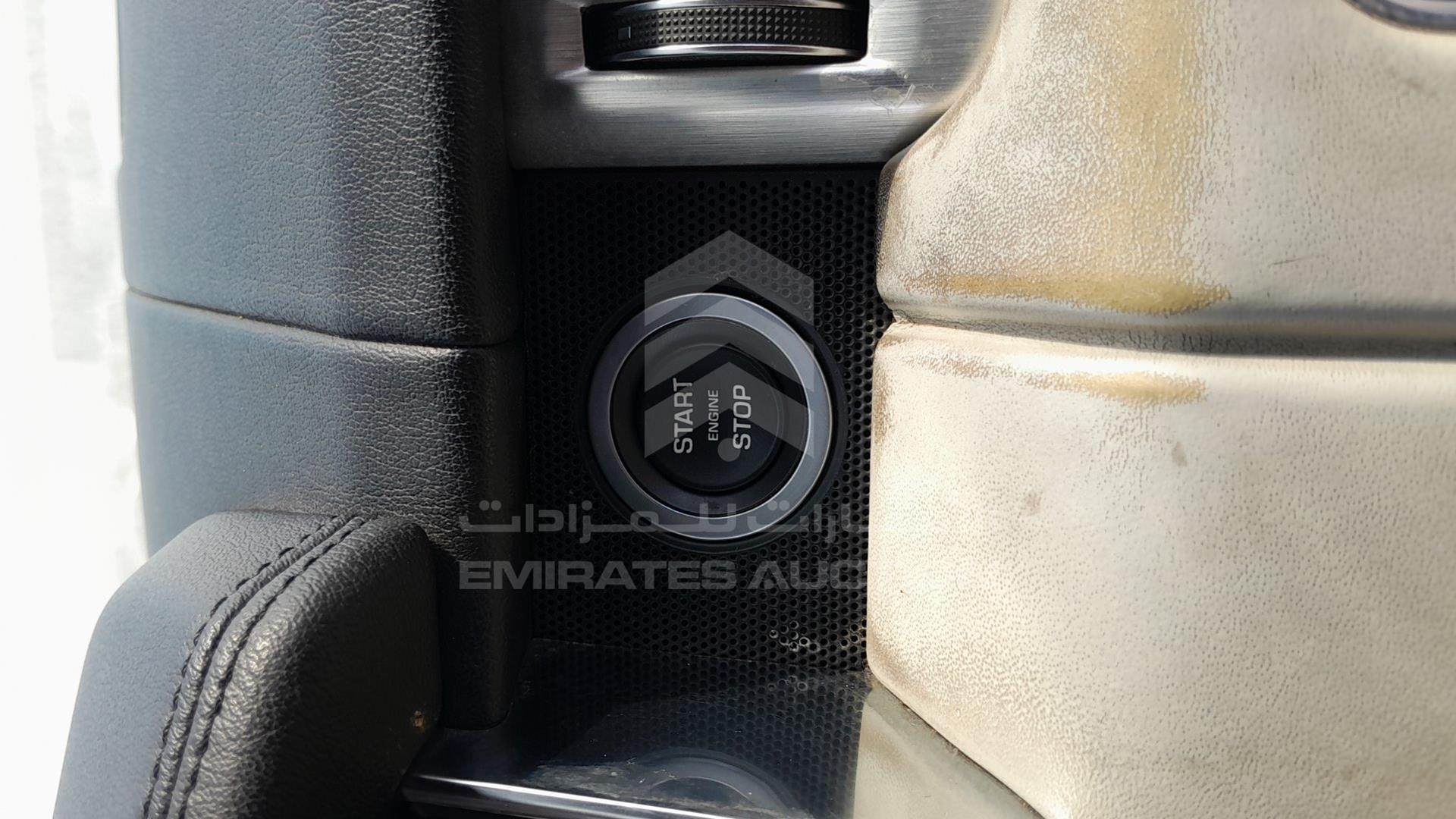 2014 RANGE ROVER VOGUE VIN: SALGA2EF8DA121114
