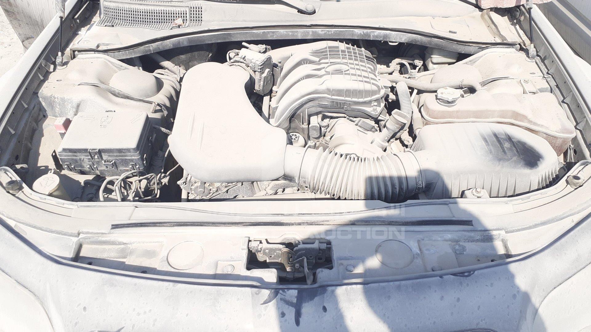 2014 CHRYSLER 300 VIN: 2C3CCAAG1EH264857
