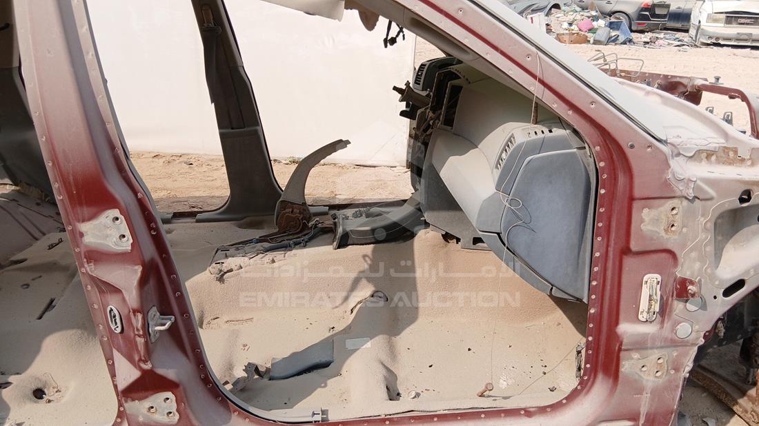 جيب جراند شيروكي 2006 — الباب الأمامي الأيمن — صورة 18