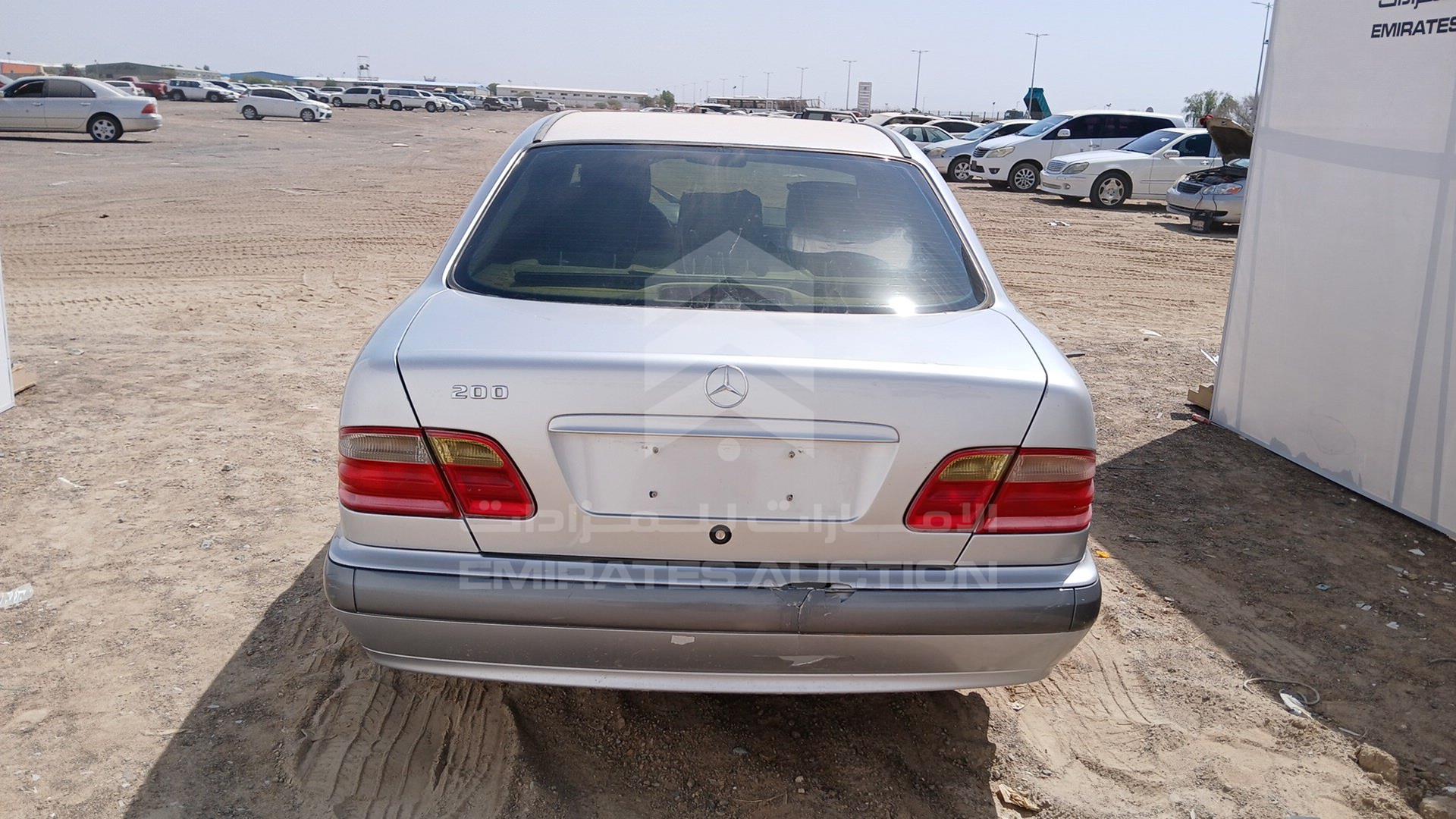 2000 MERCEDES E200 VIN: WDB2100351B033021