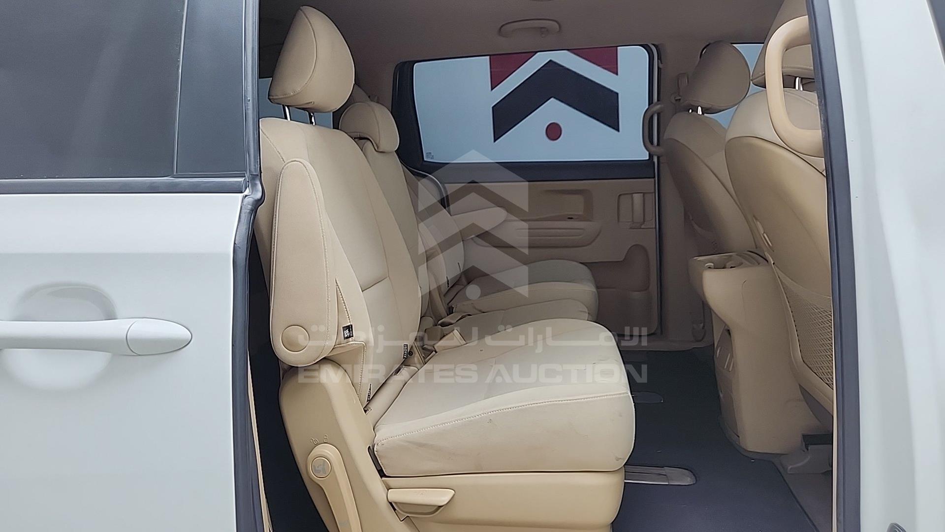 2020 KIA CARNIVAL VIN: KNAMB8123L6623802