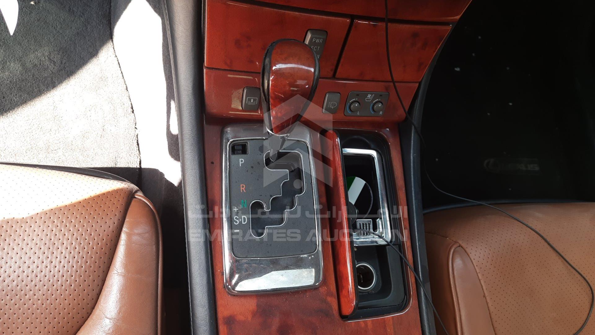2005 LEXUS LS 430 VIN: JTHBN36F055010236