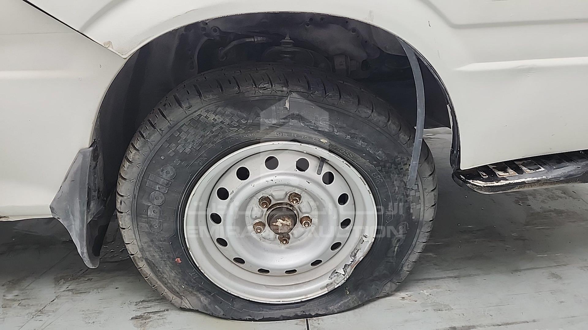 2004 TOYOTA HIACE VIN: JTCFR119347101604