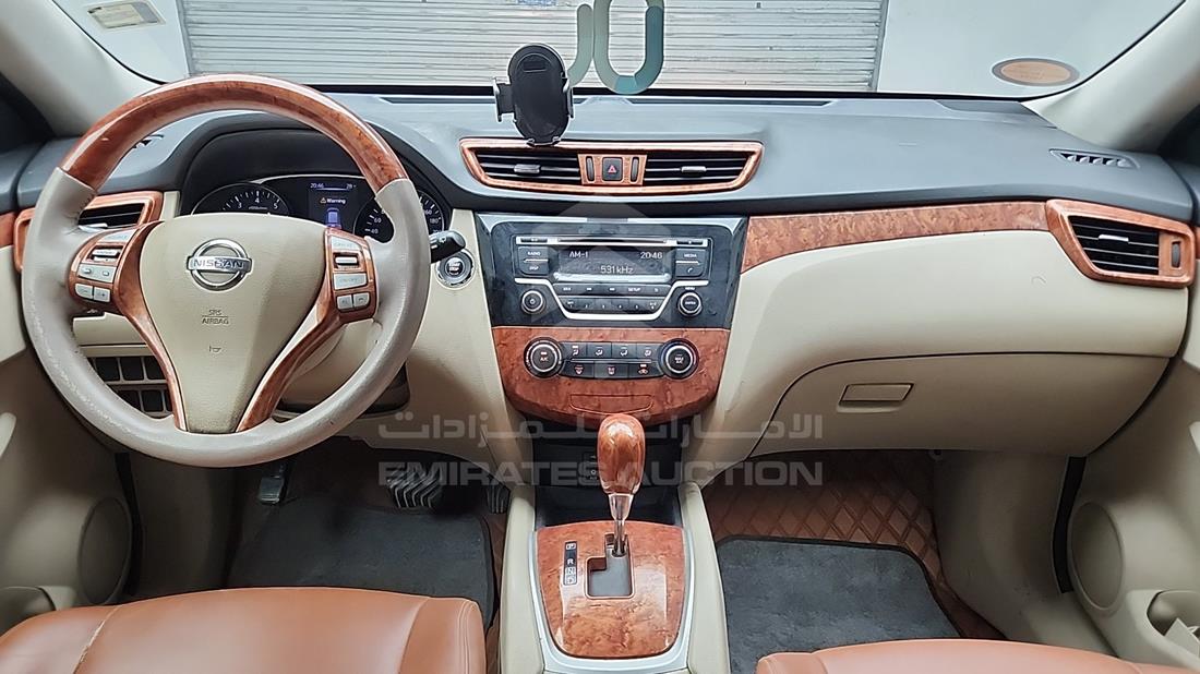 2016 Nissan X-Trail — Full Dashboard View — Photo 15