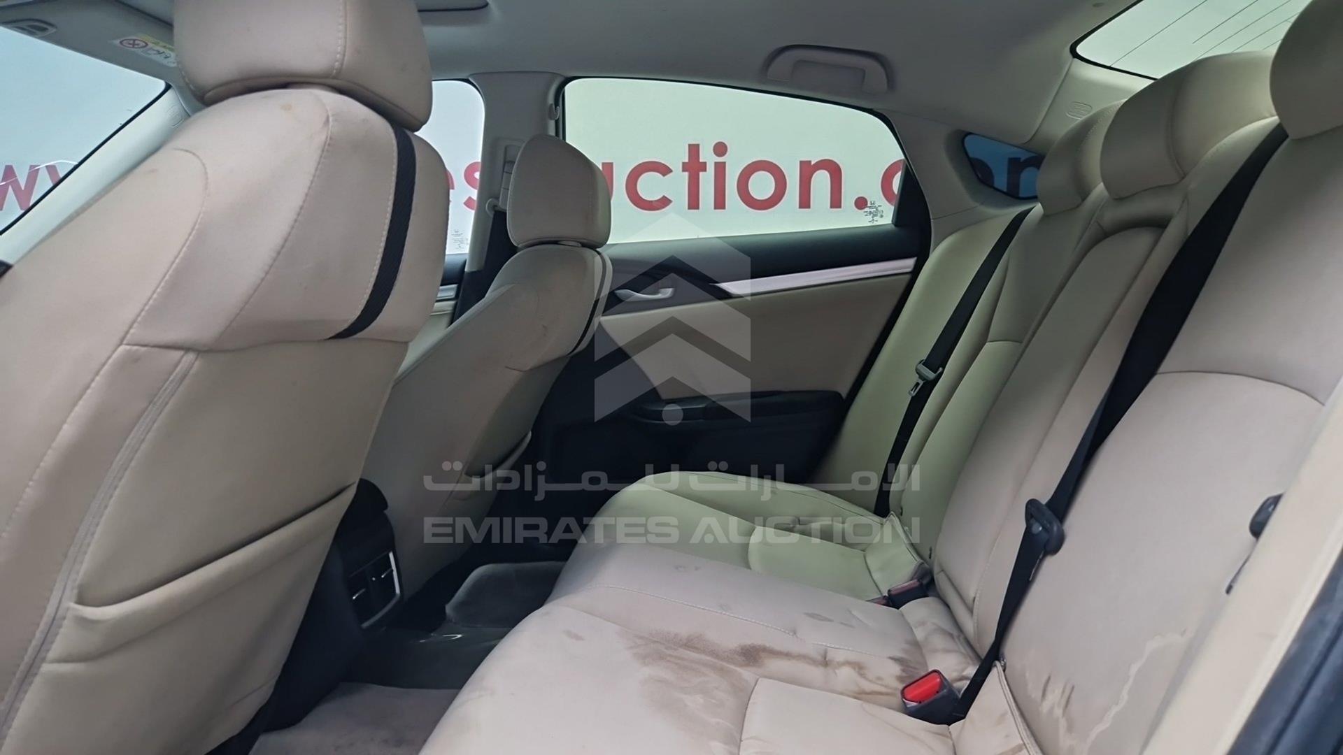 2017 HONDA CIVIC VIN: 19XFC2677HE450331