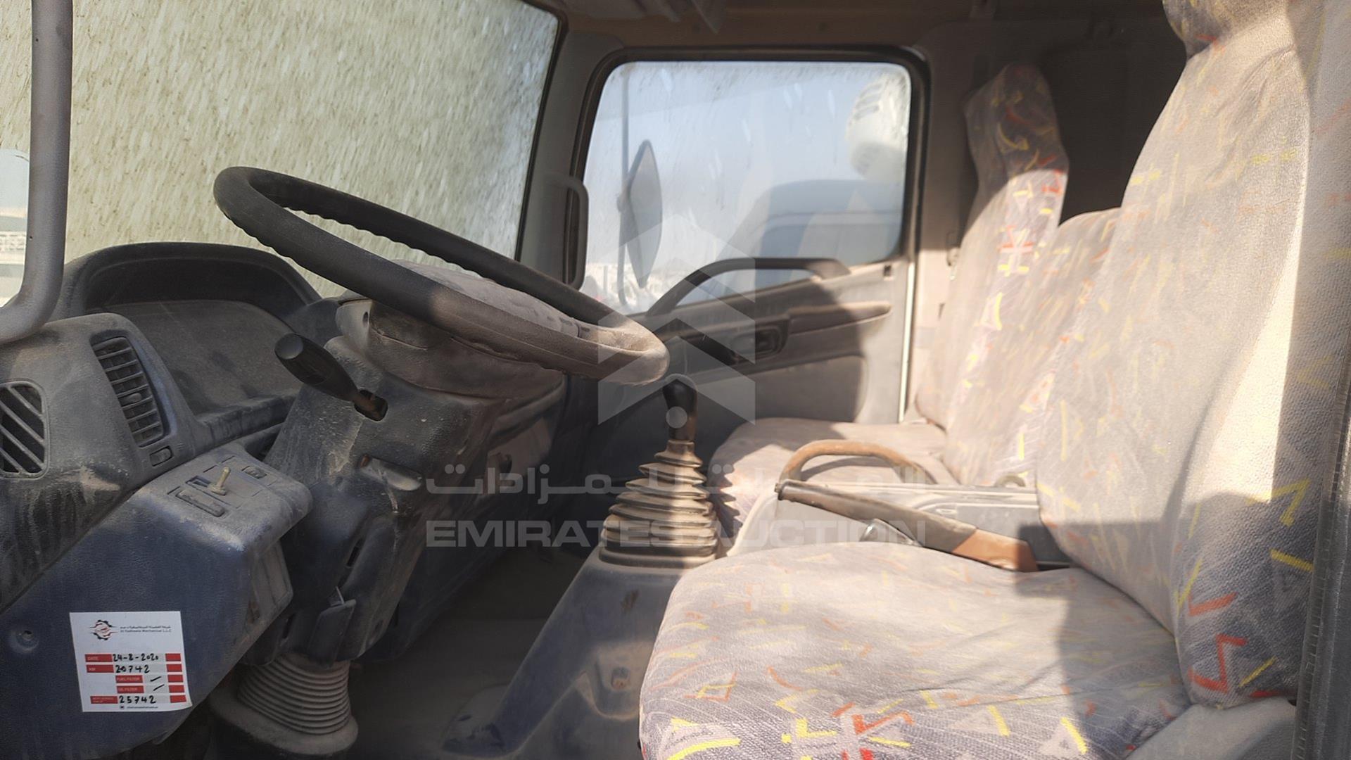 2005 HINO FD - TRUCK VIN: JHDFD1JL951S10545