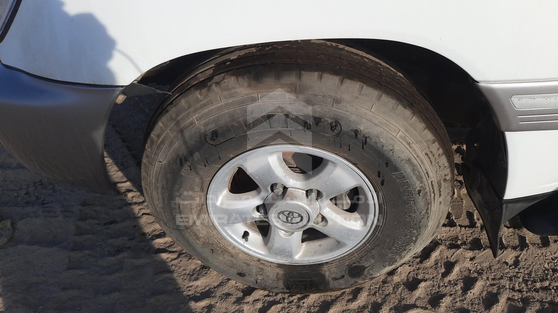 1999 TOYOTA LAND CRUISER VIN: JT3HT05J1X0031557