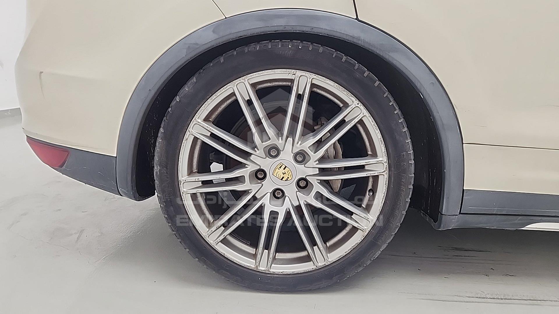 2011 PORSCHE CAYENNE VIN: WP1ZZZ92ZBLA41457