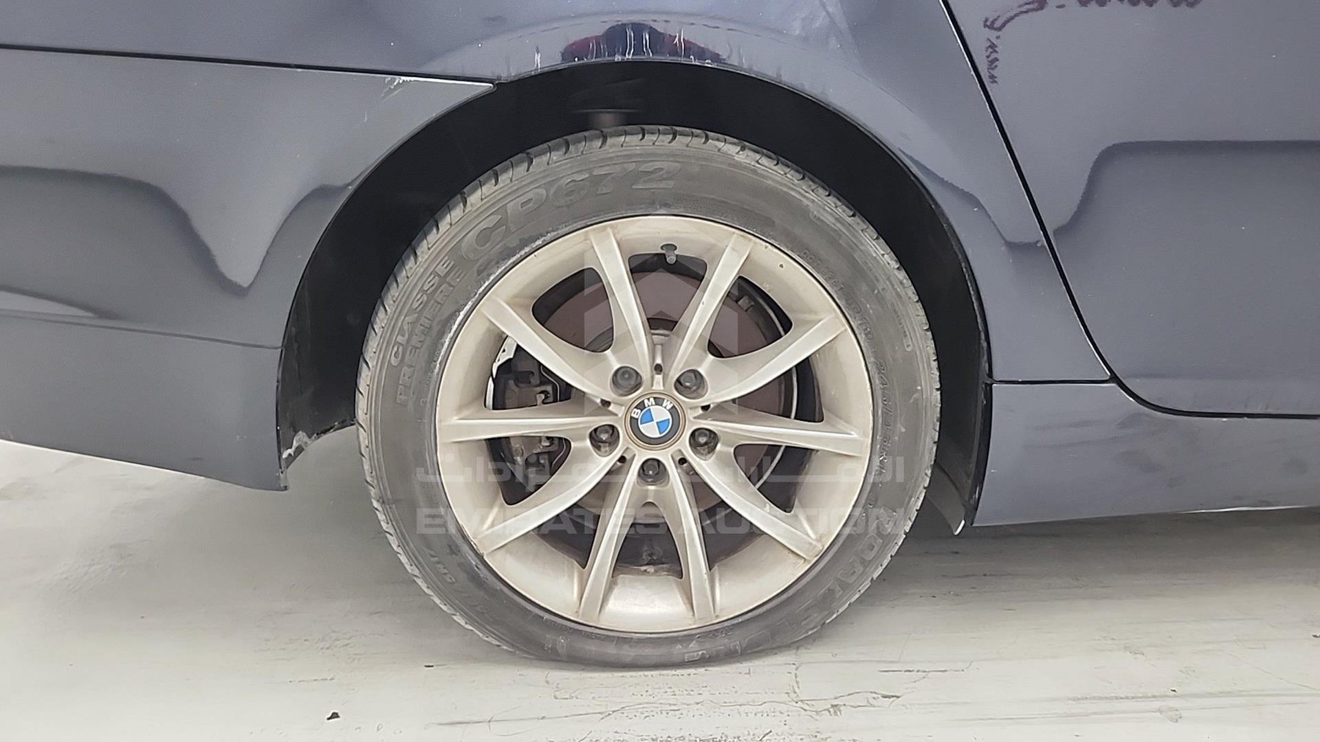 0 BMW 523I VIN: WBANE310X0B953095