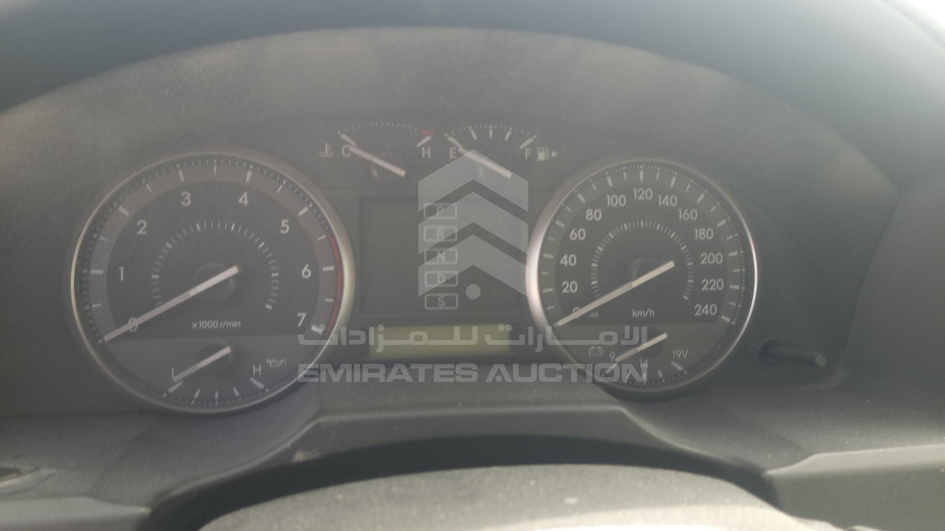 2011 TOYOTA LAND CRUISER VIN: JTMHU09J7B5052802