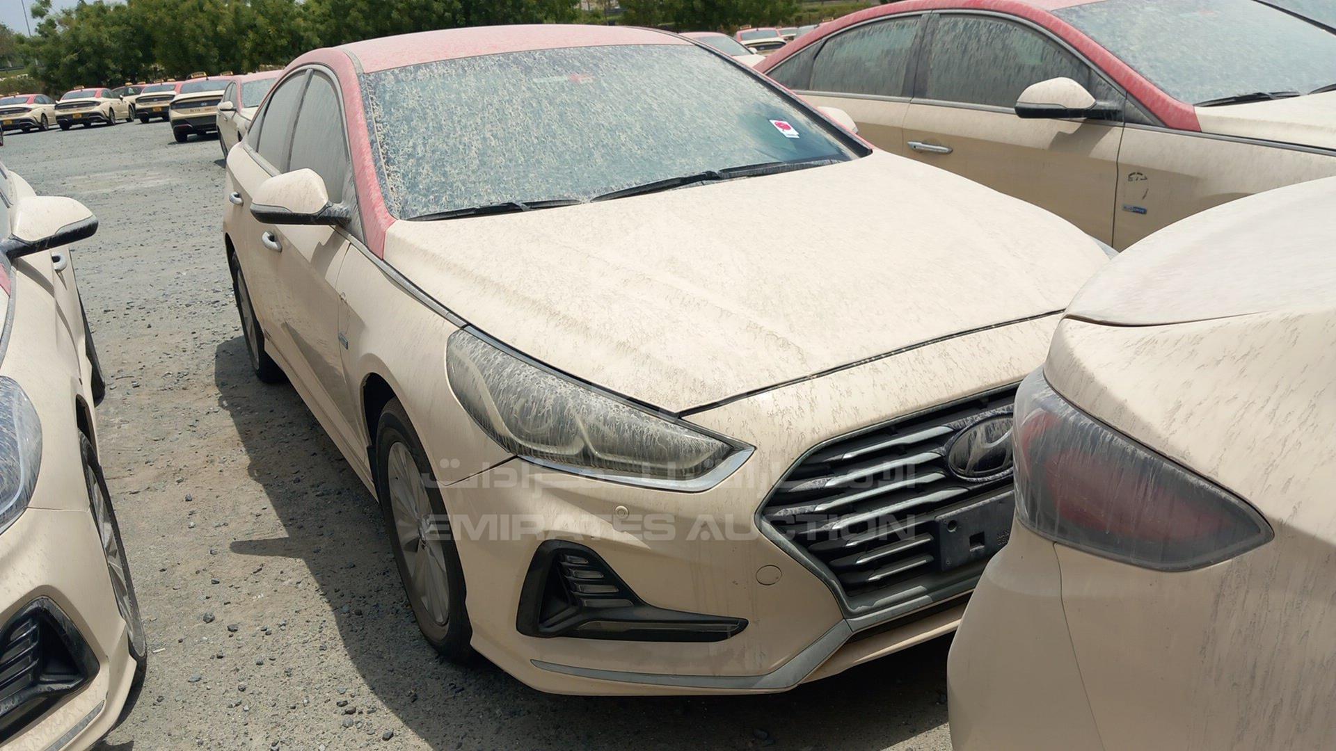 2019 HYUNDAI SONATA VIN: KMHE24131KA093040