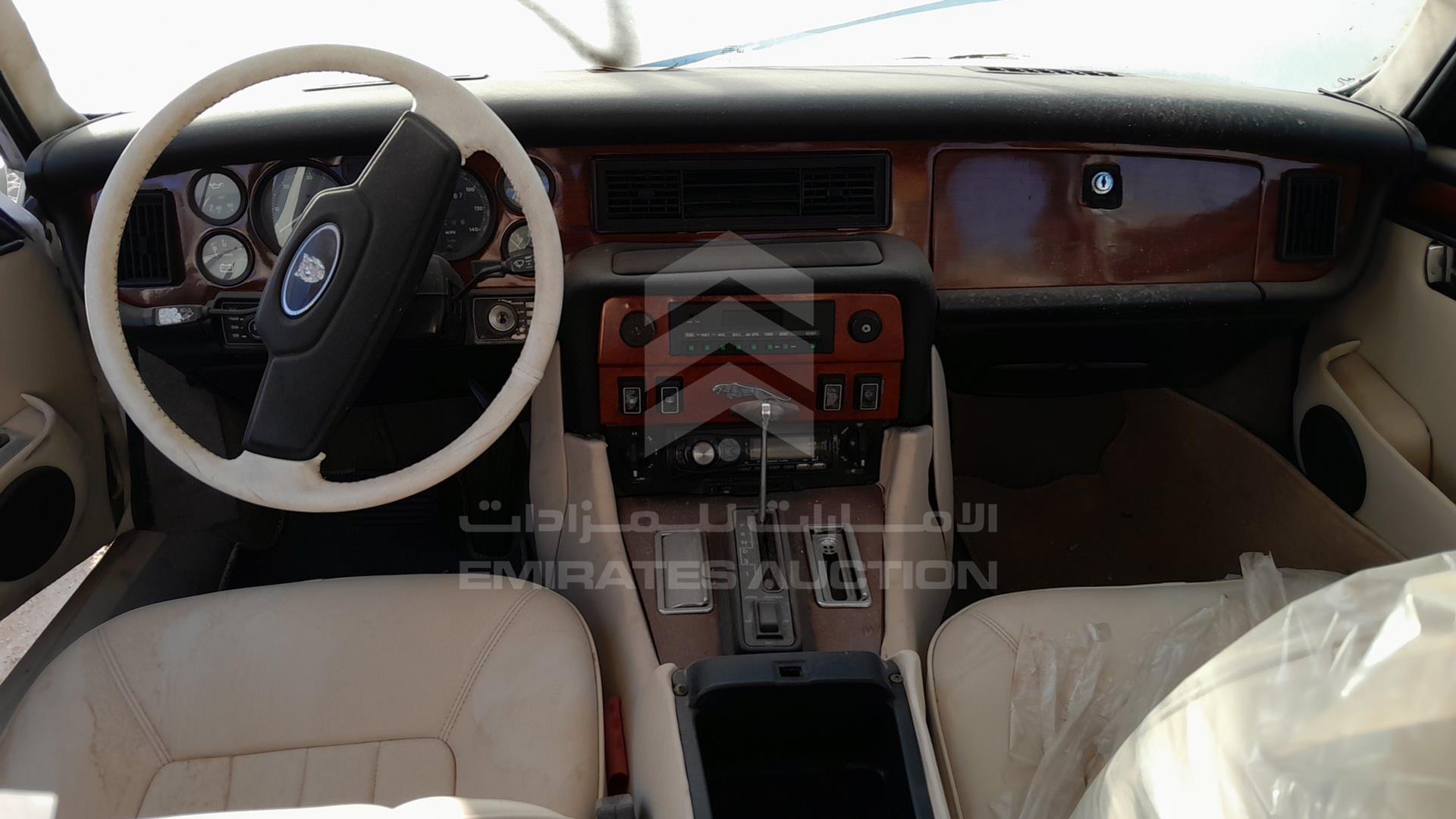 1983 JAGUAR XJ 6 VIN: SAJAY1340DC353393