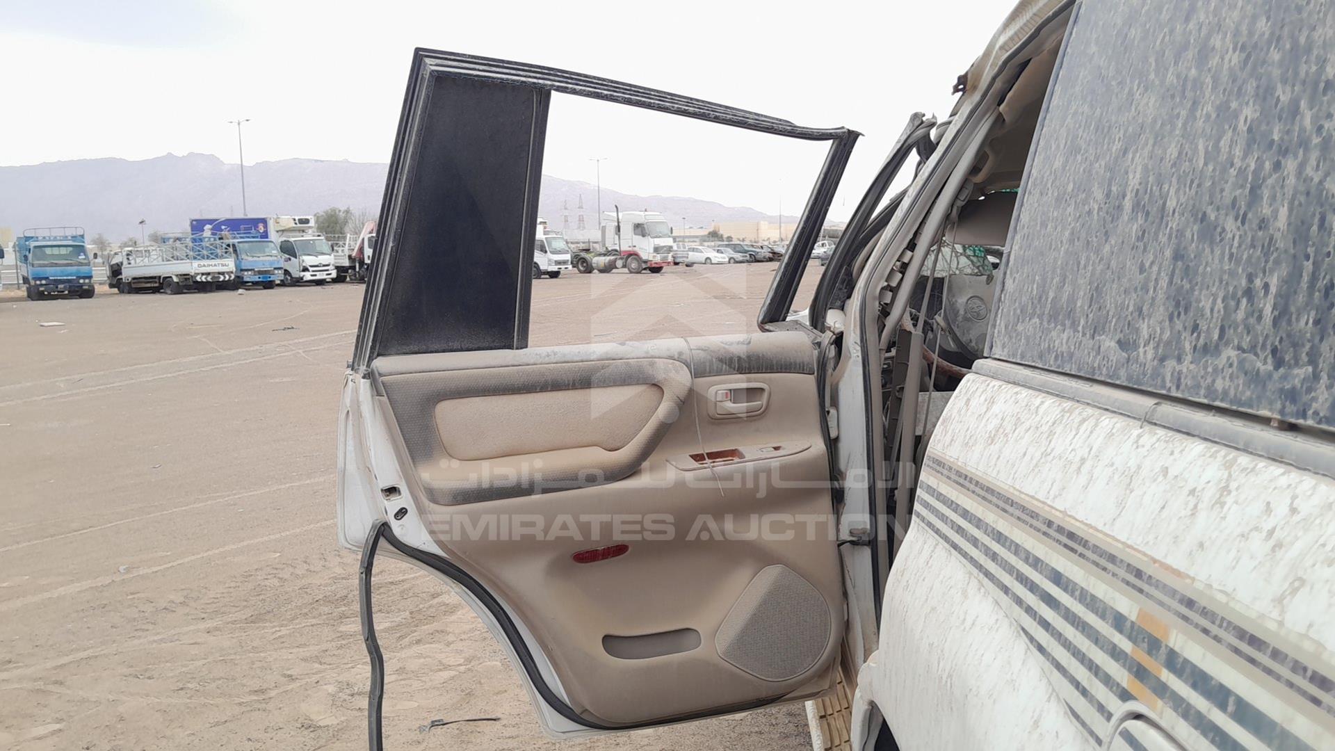 2007 TOYOTA LAND CRUISER VIN: JTEHJ09J875167419