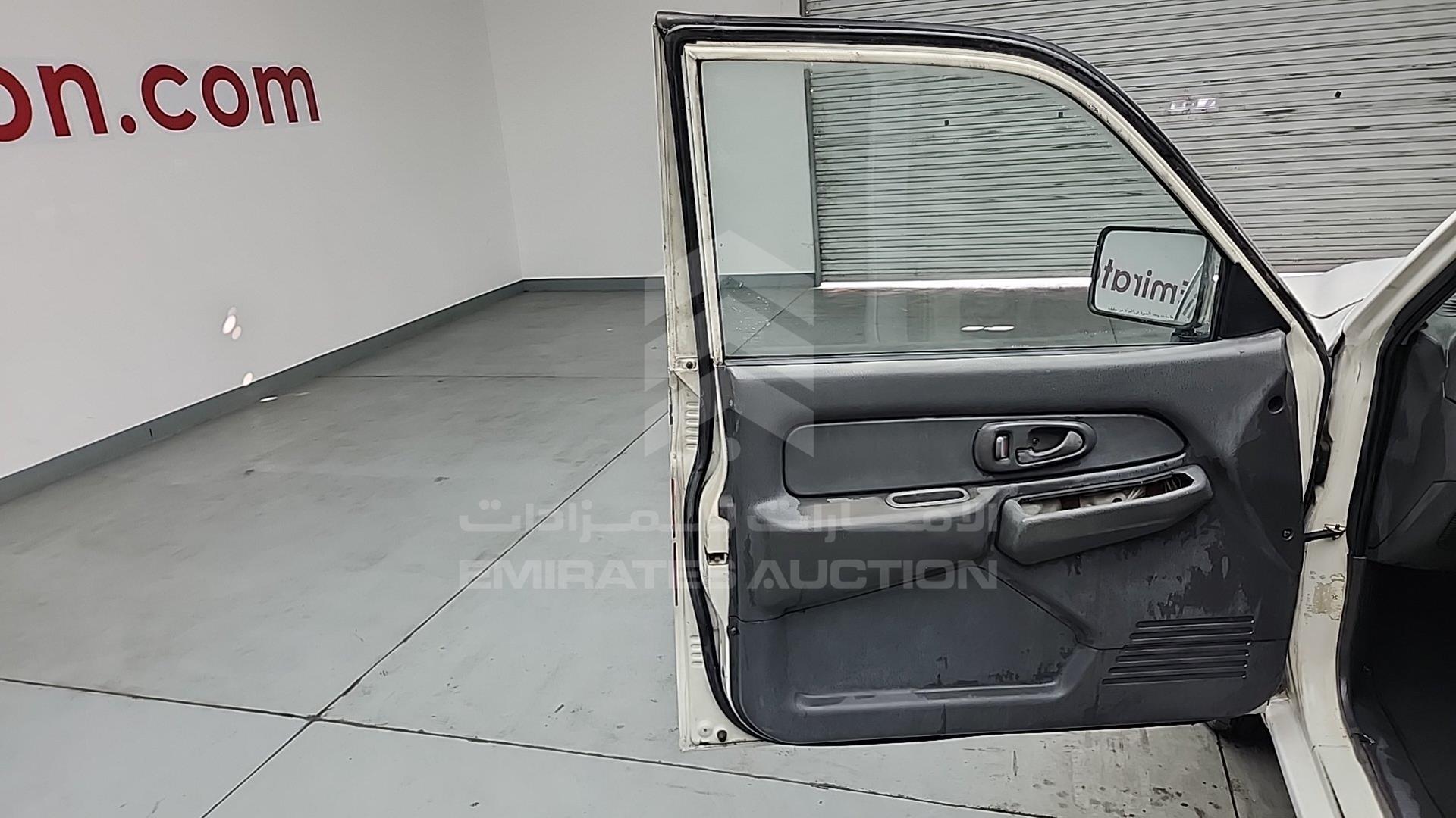 2005 MITSUBISHI L 200 VIN: MMBJNK6405D037964