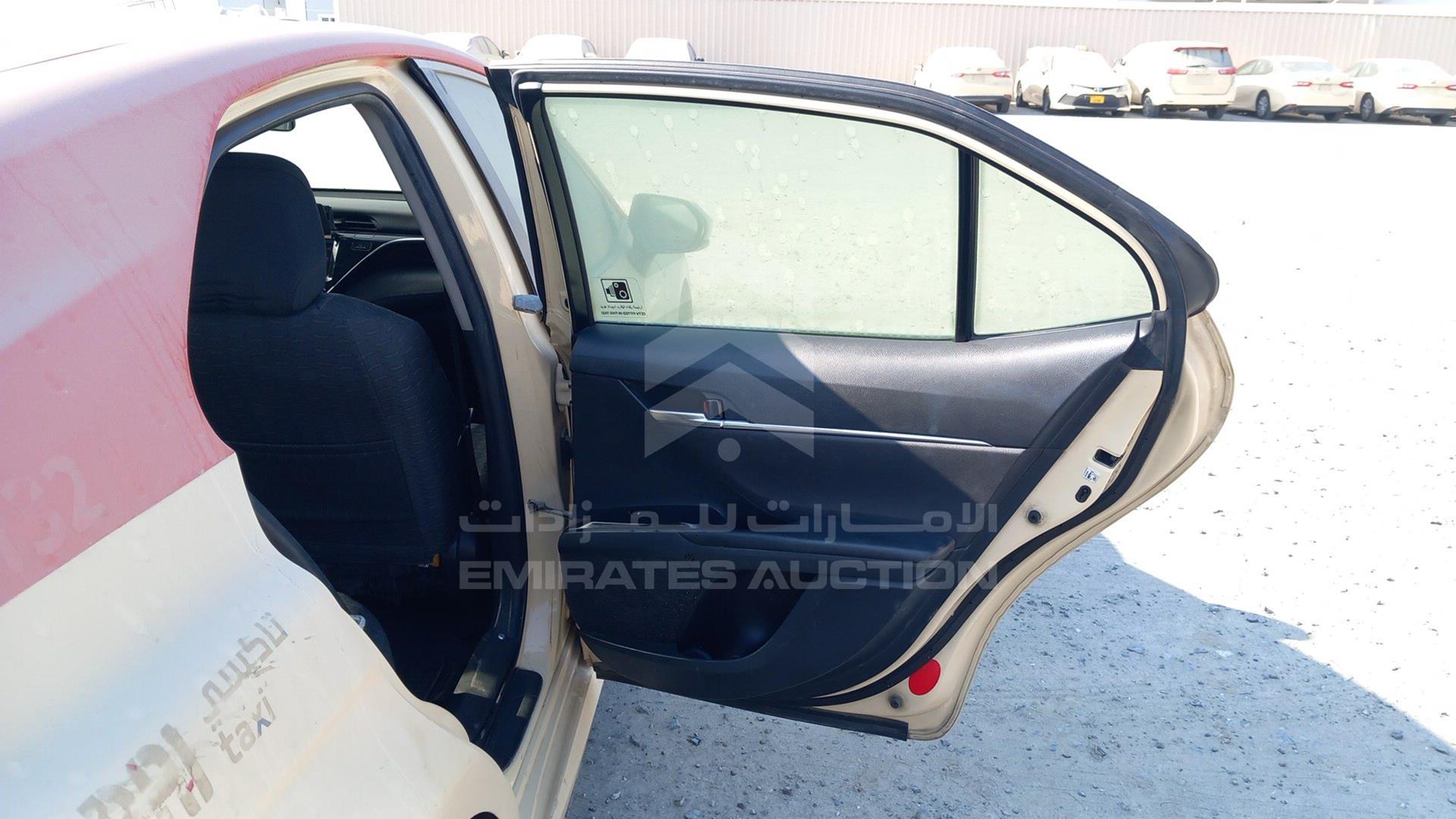 2018 TOYOTA CAMRY VIN: JTNB29HK7J3012039
