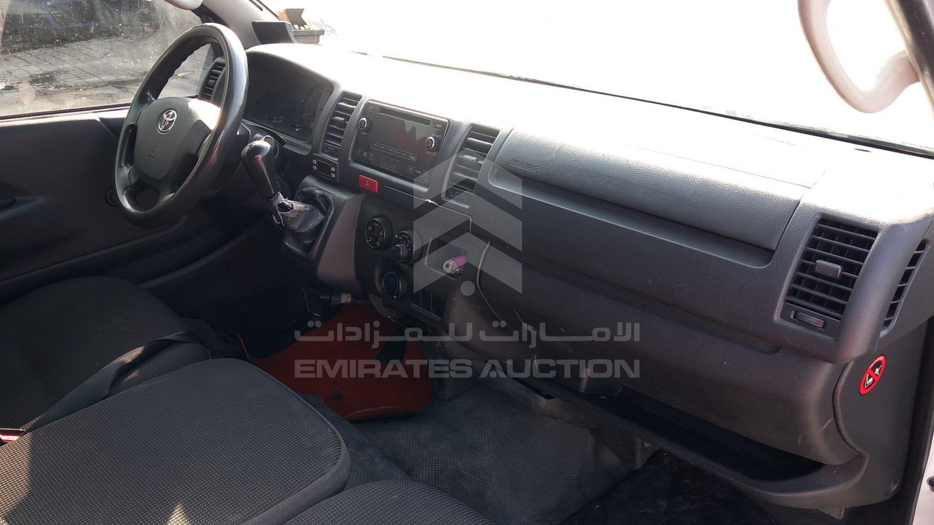 2015 TOYOTA HIACE VIN: JTFHX02P6F0095463