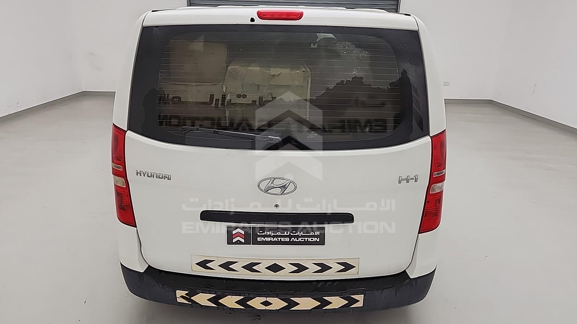 2012 HYUNDAI H1 VIN: KMHWG81R8CU364919