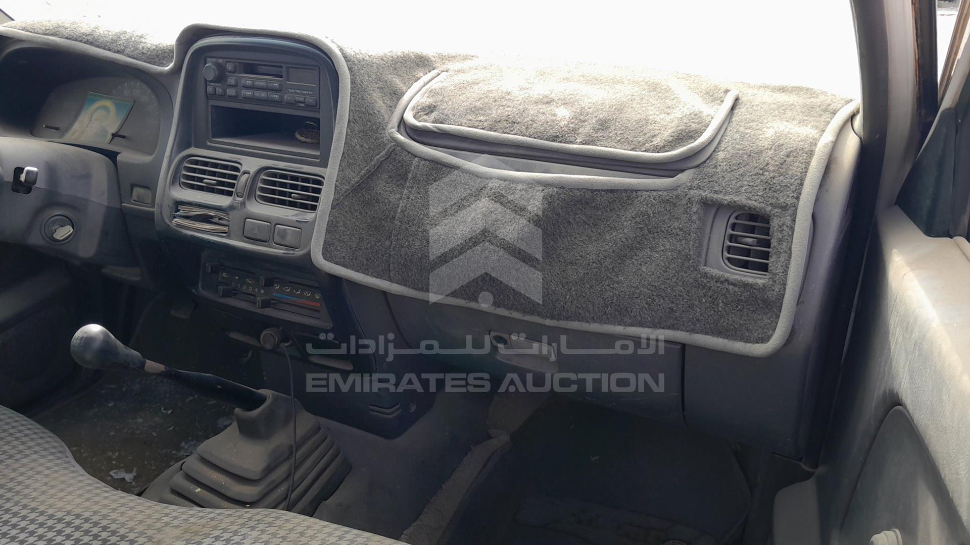 2000 NISSAN 2400 VIN: JN6BD23S6YA711209