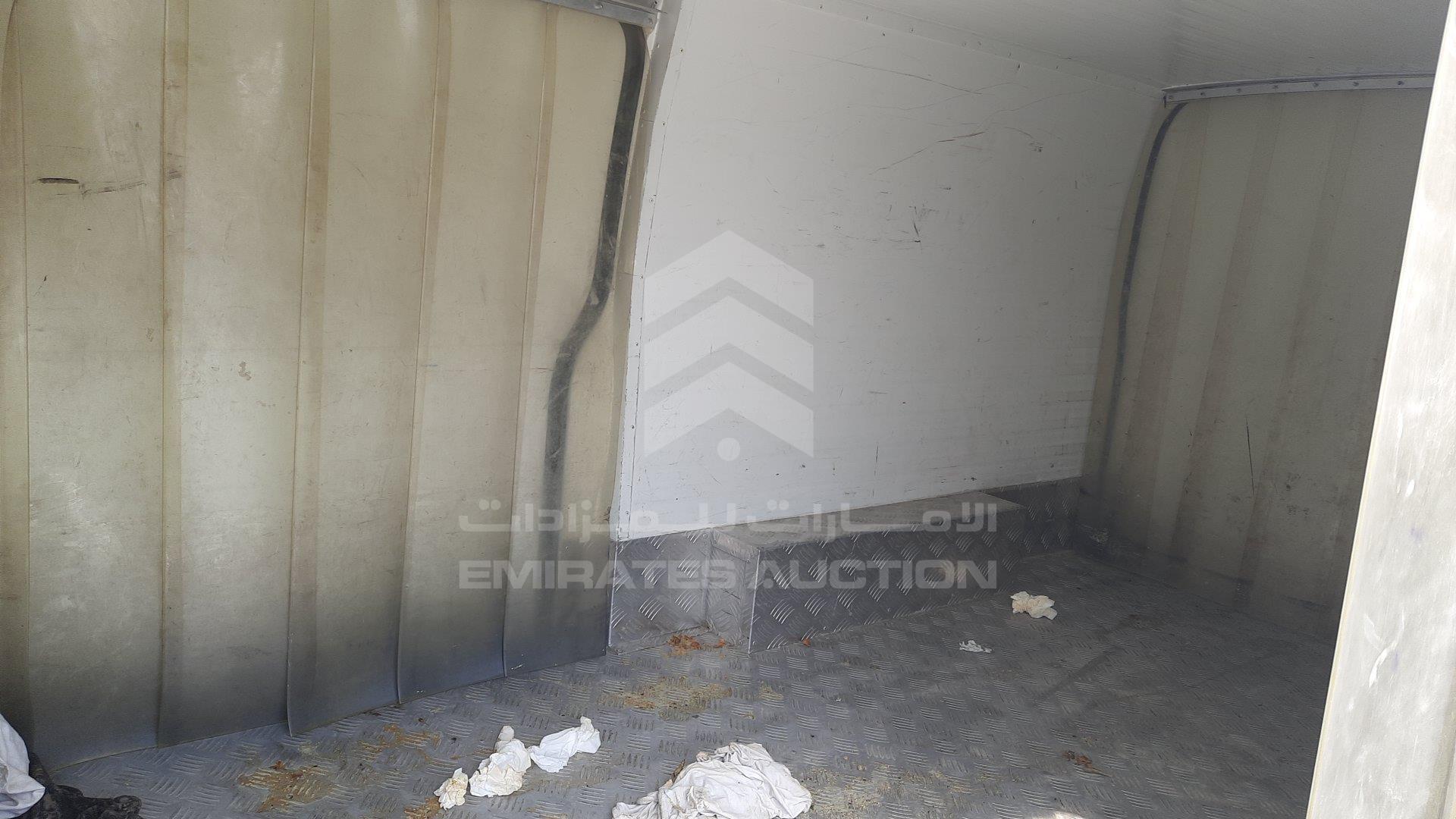 JTFHX02P7F0100427 - 2015 Toyota Hiace - #394257