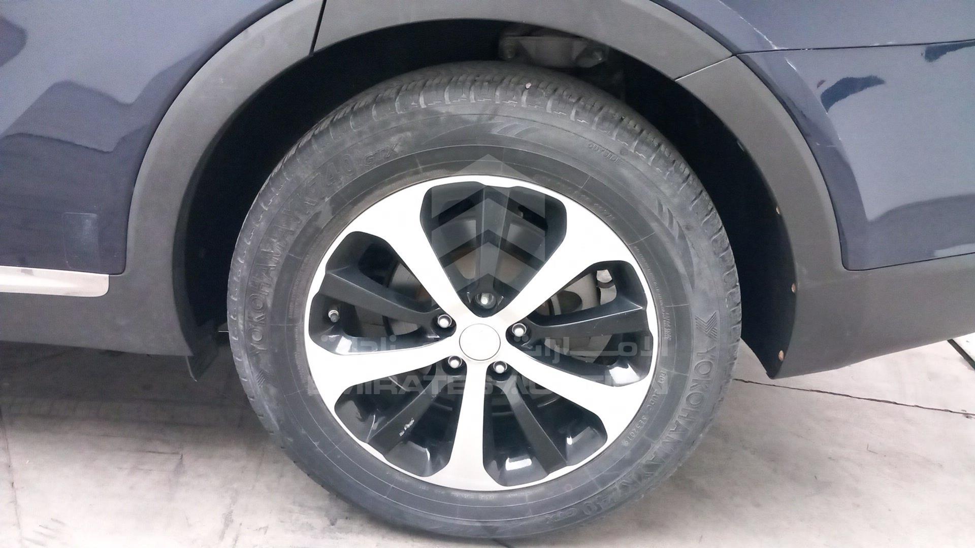 2018 KIA SORENTO VIN: 5XYPHDA51JG354243
