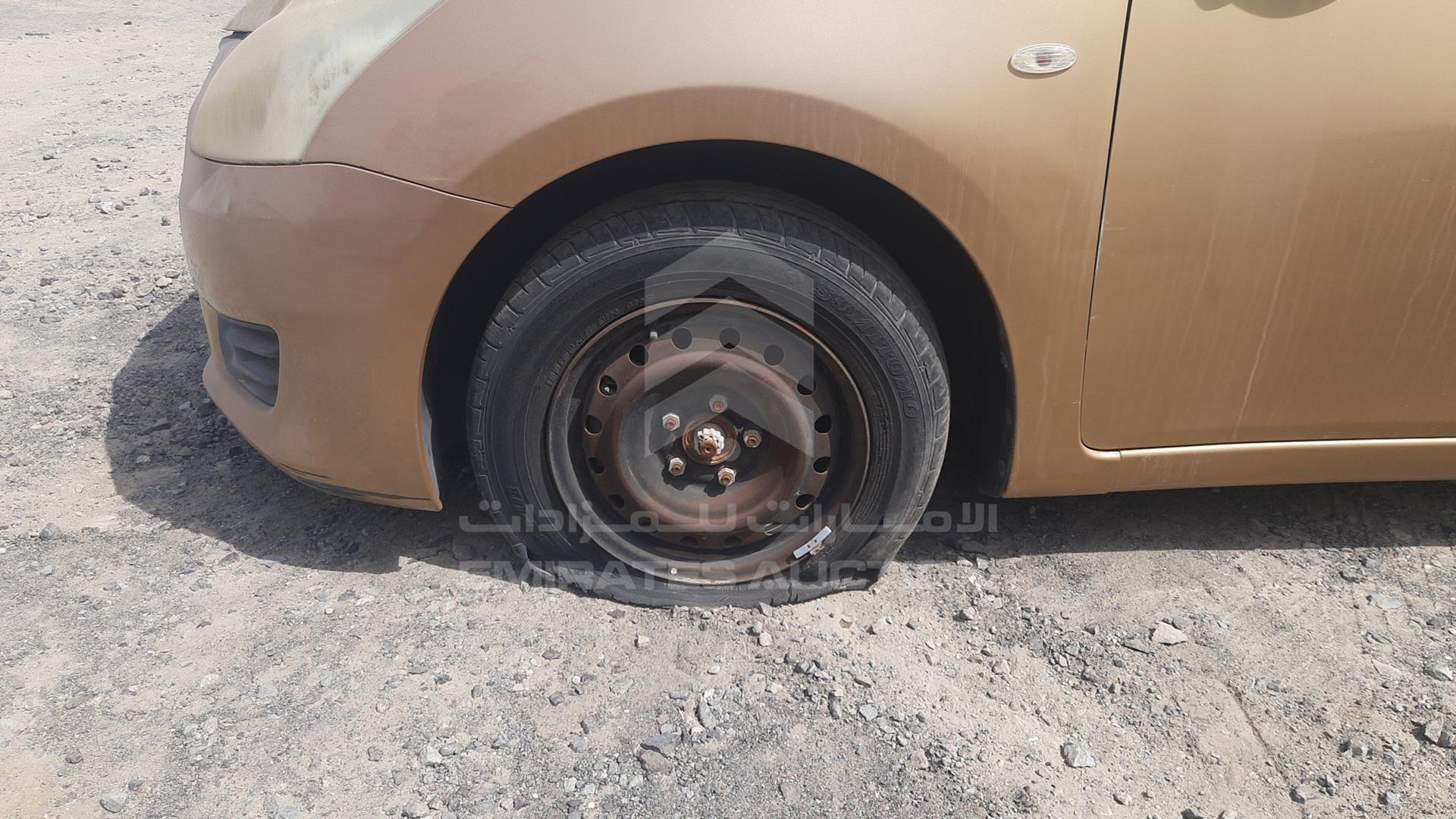 2014 NISSAN TIIDA VIN: MNTBC2C94E6002157
