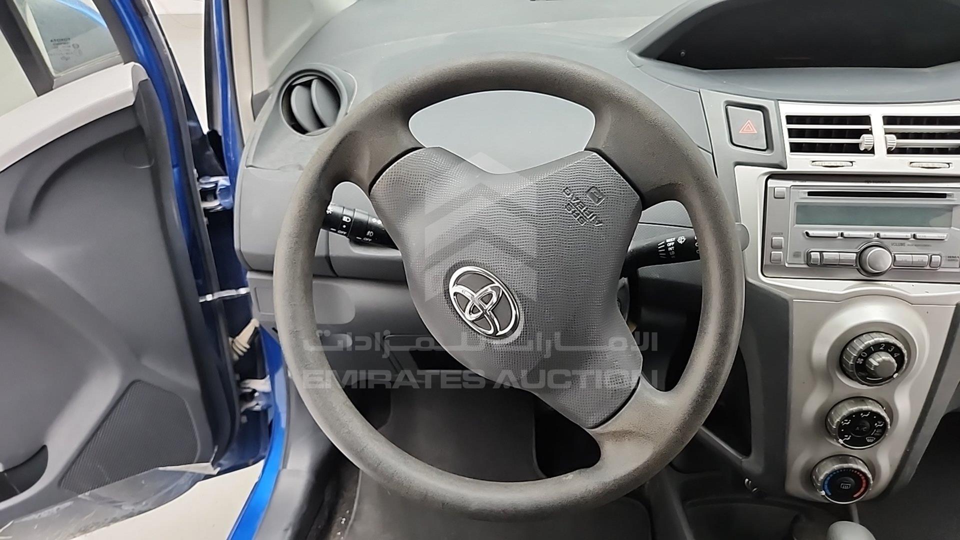 2007 TOYOTA YARIS VIN: JTDKW923175049028