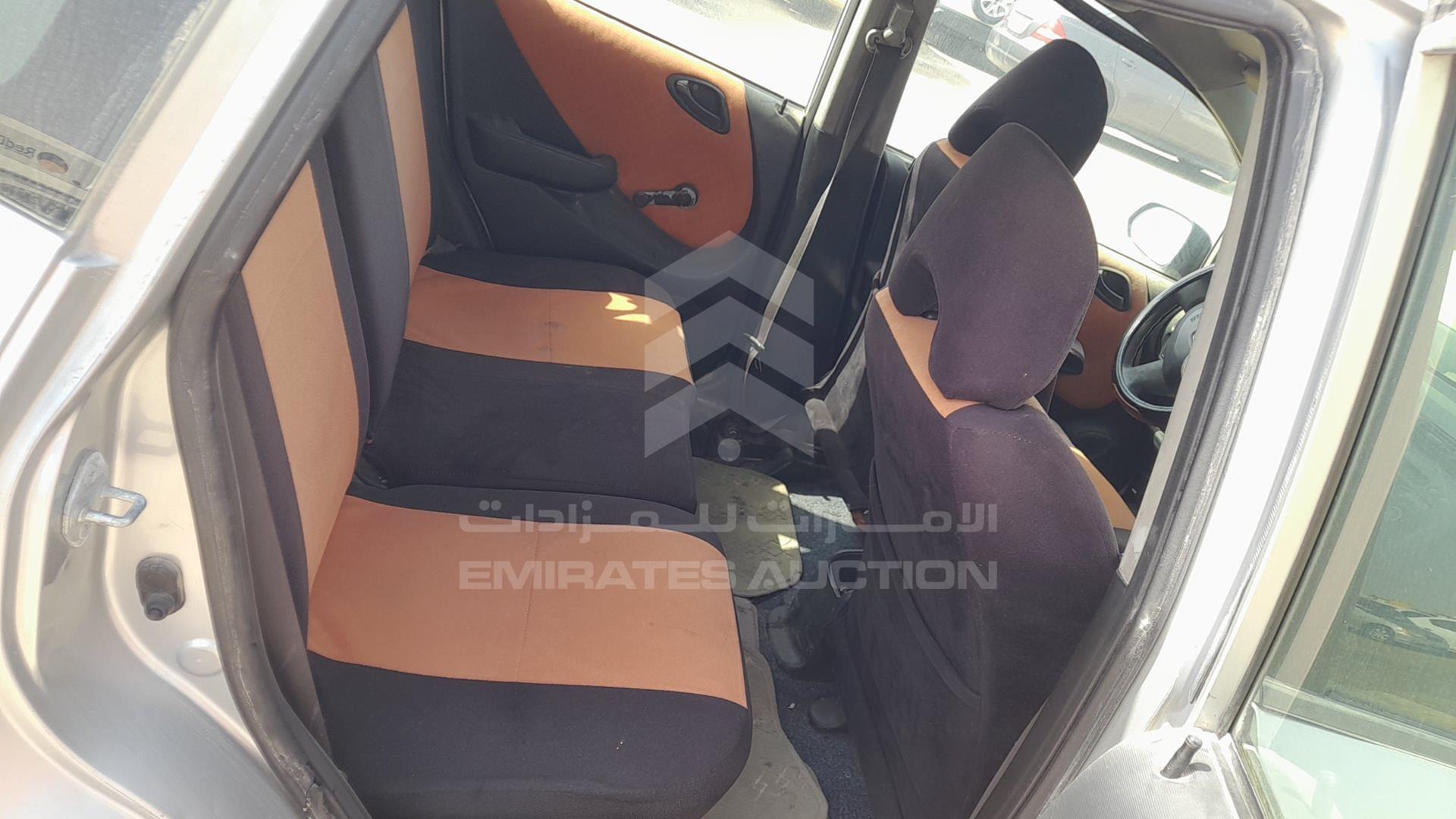 2004 HONDA JAZZ VIN: JHMGD18674S400163