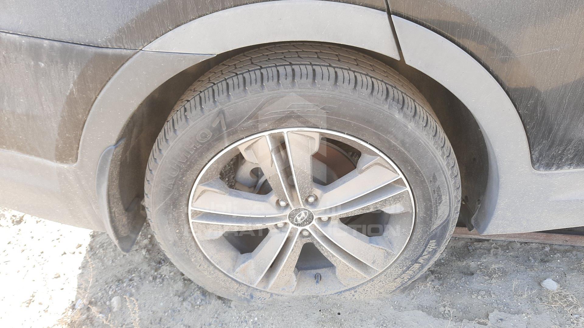 2014 HYUNDAI SANTA FE VIN: KMHSN81E3EU030365