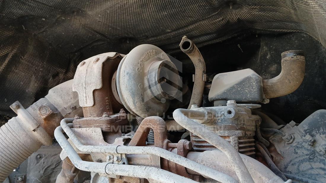 مرسيدس 2011 — خليج المحرك — صورة 34