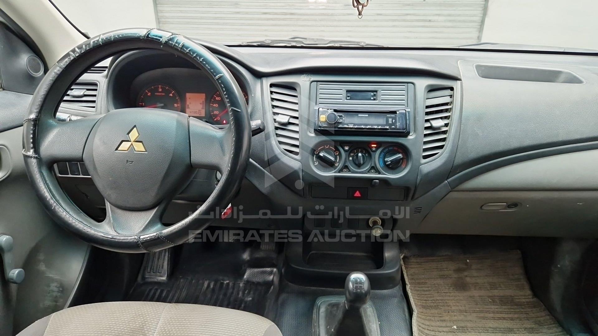 2016 MITSUBISHI L 200 VIN: MMBJNKJ30GH045384