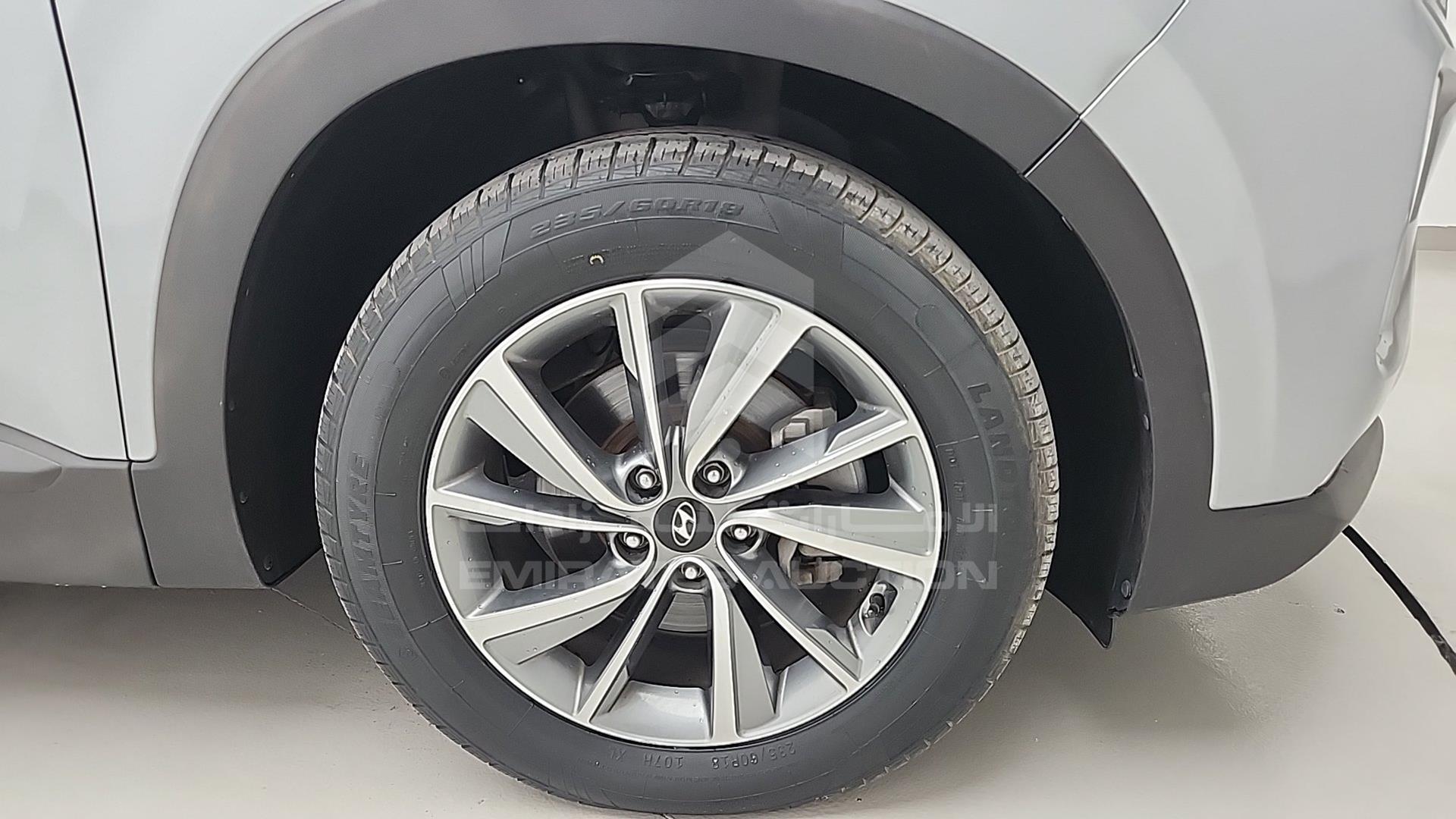 2019 HYUNDAI SANTA FE VIN: KMHS281D3KU077908