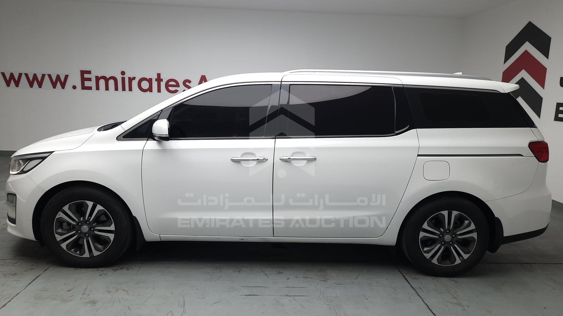 2019 KIA CARNIVAL VIN: KNHMF37ABKS490799