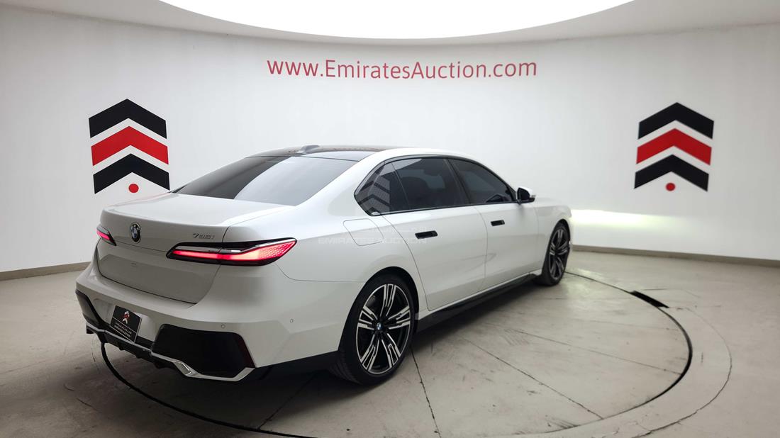 2023 BMW 735 I — Rear Right Angle — Photo 10