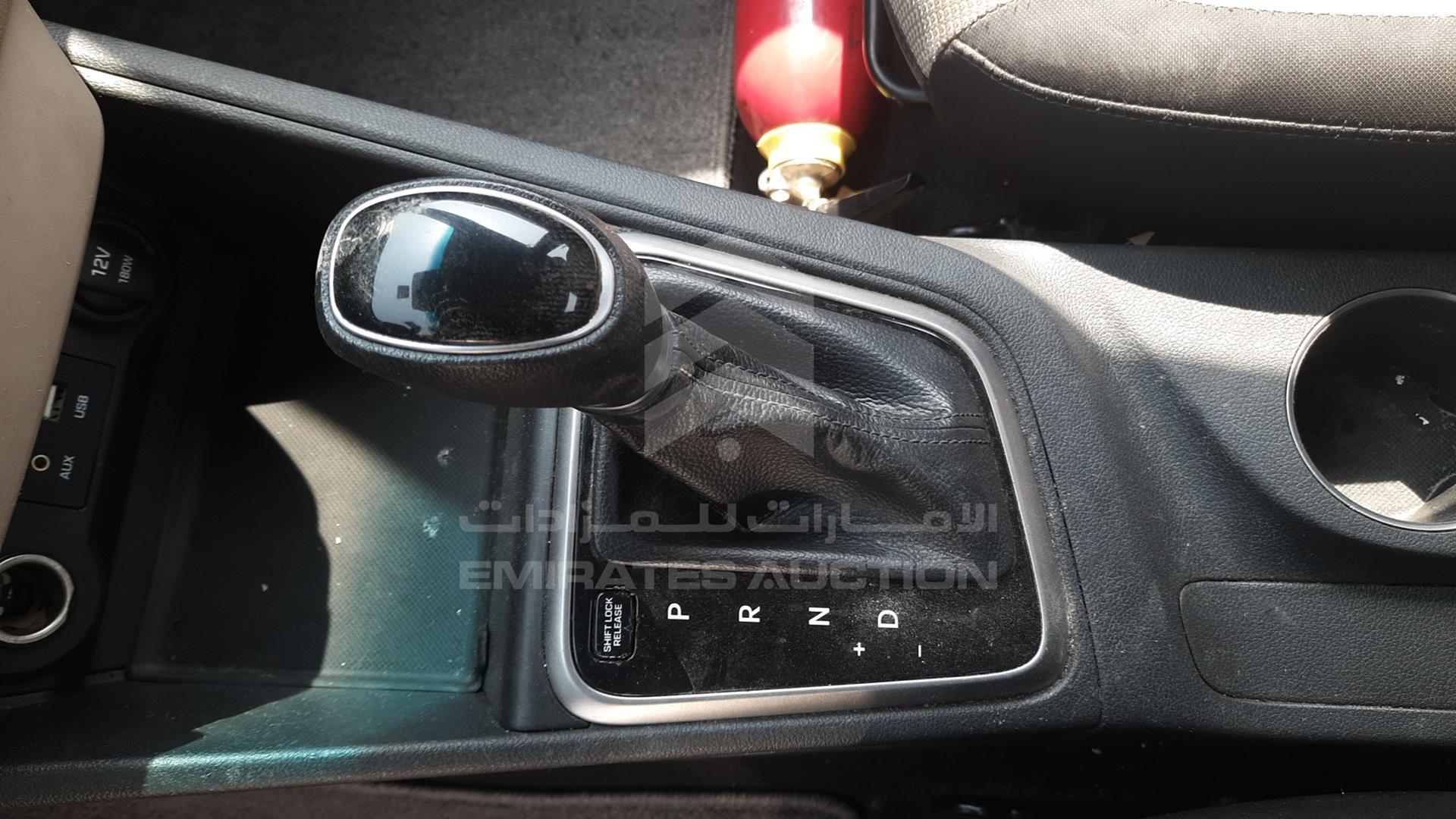 2019 HYUNDAI ACCENT VIN: MALC741C0KM095709
