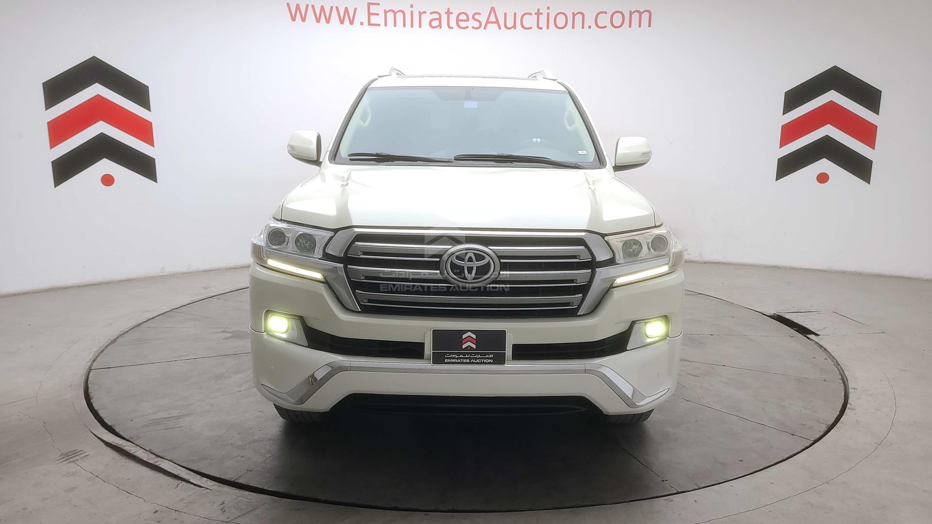 2017 TOYOTA LAND CRUISER VIN: JTMHU01JXH4137417