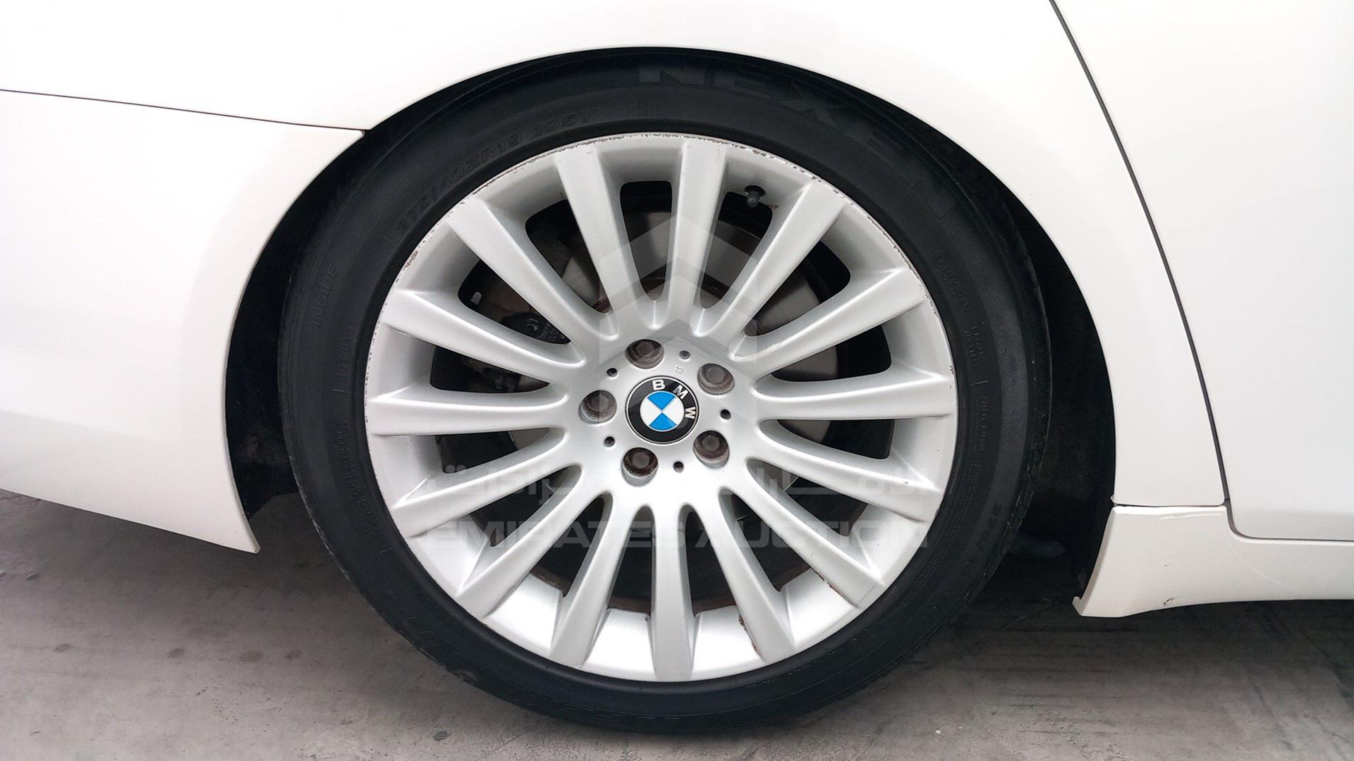 2013 BMW 730 VIN: WBAYE2109DDZ45880