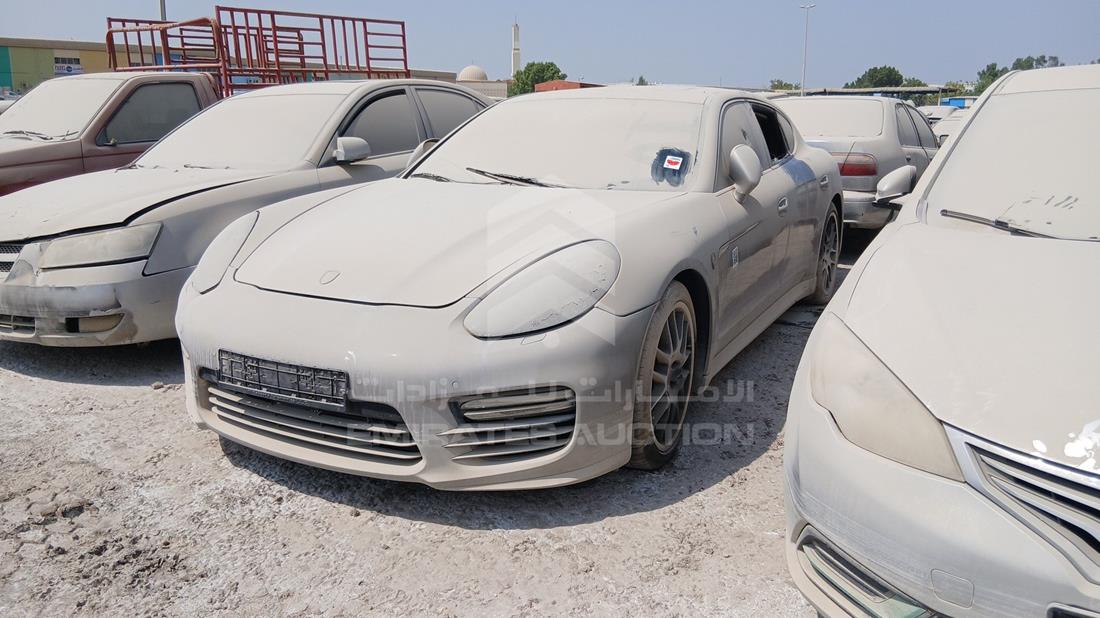 2011 Porsche Panamera - Scrap without document — Front Left Angle — Photo 4