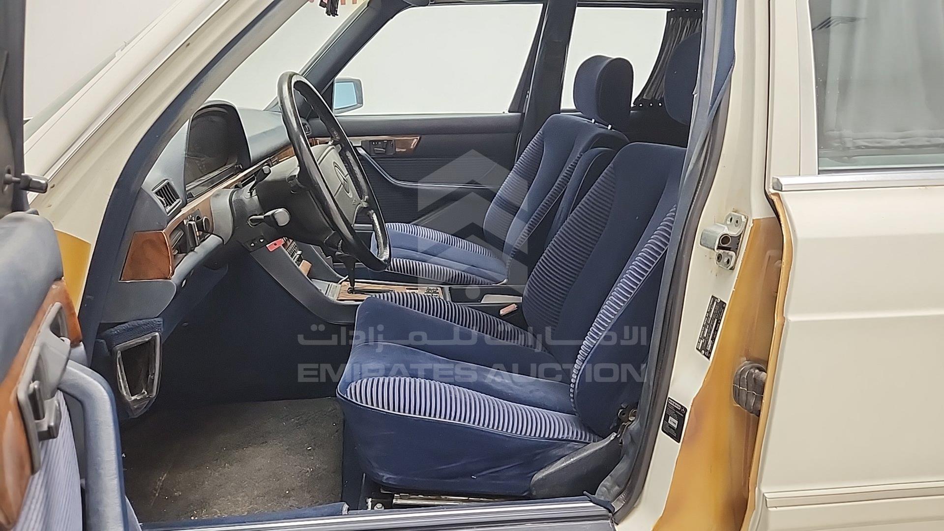1988 MERCEDES SEL 560 VIN: WDB1260371A413501
