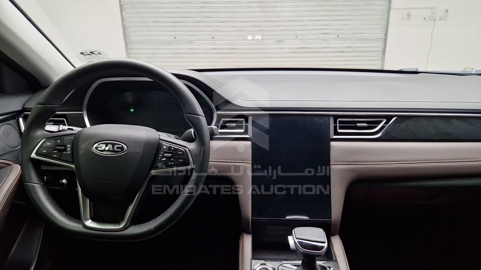 2023 JAC J7 VIN: LJ12FKT31P4015601