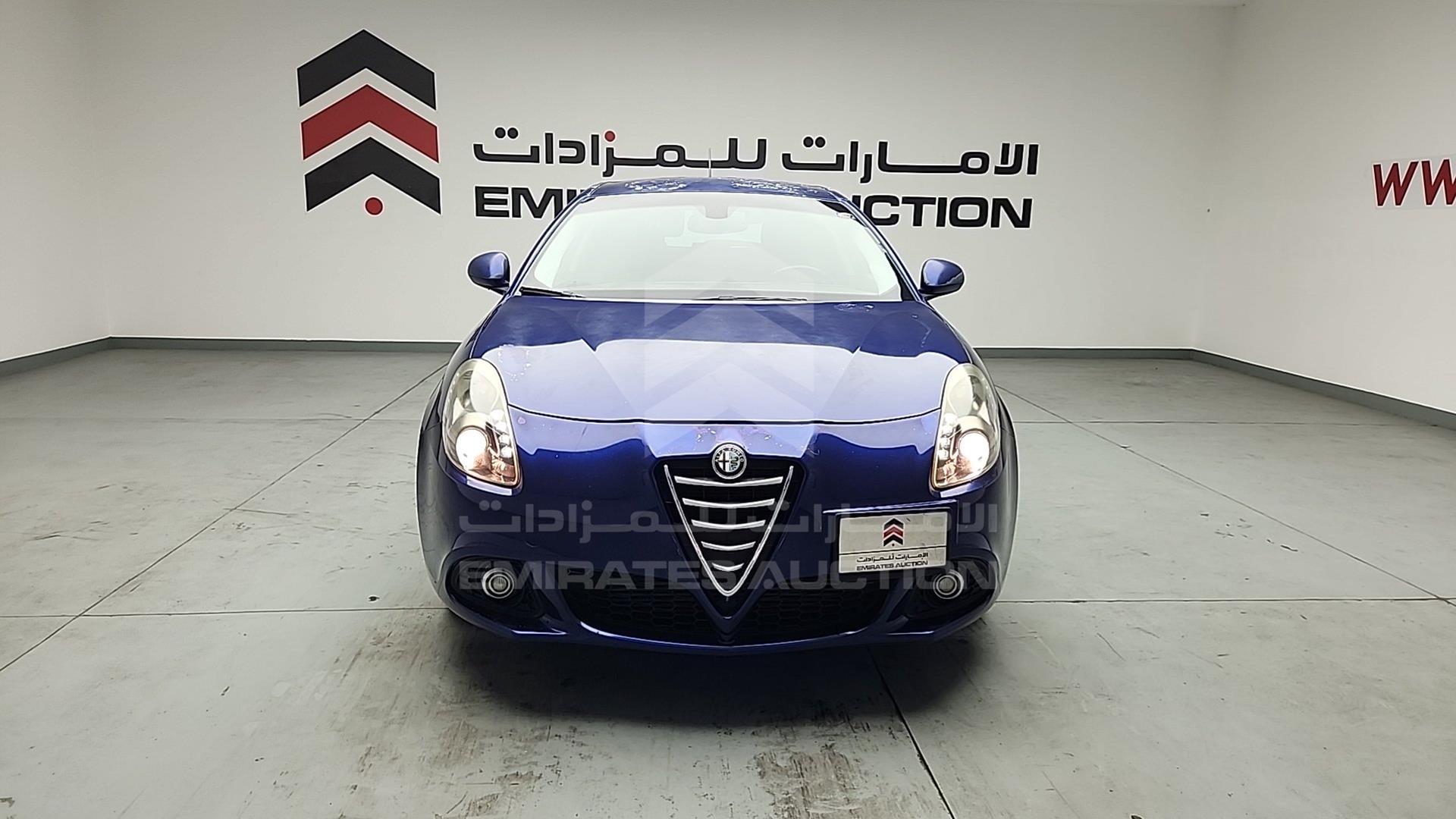 2015 ALFA ROMEO GILULIETTA VIN: ZARCABCA7F7359166