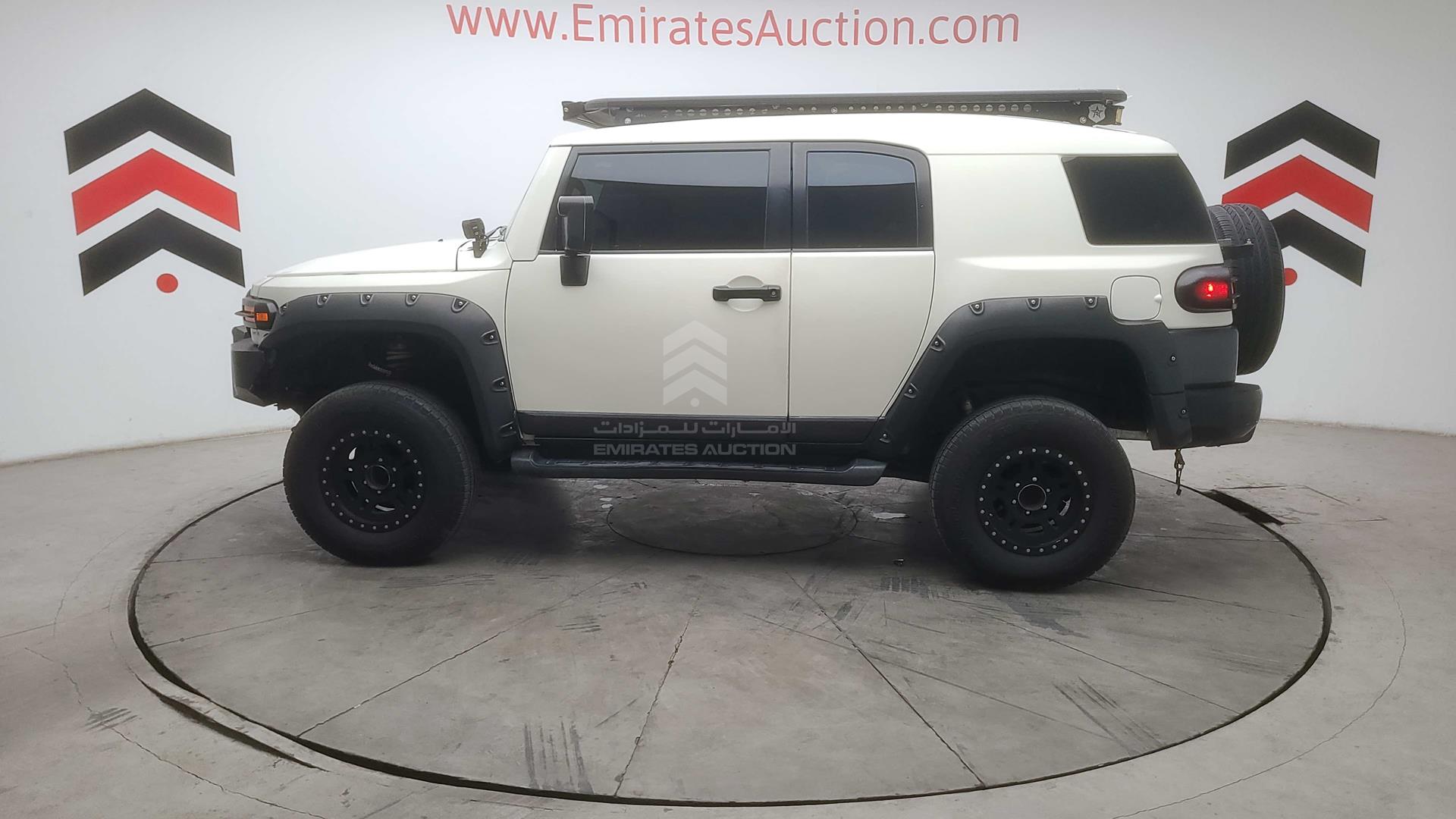 2009 TOYOTA FJ CRUISER VIN: JTEBU11F29K059425