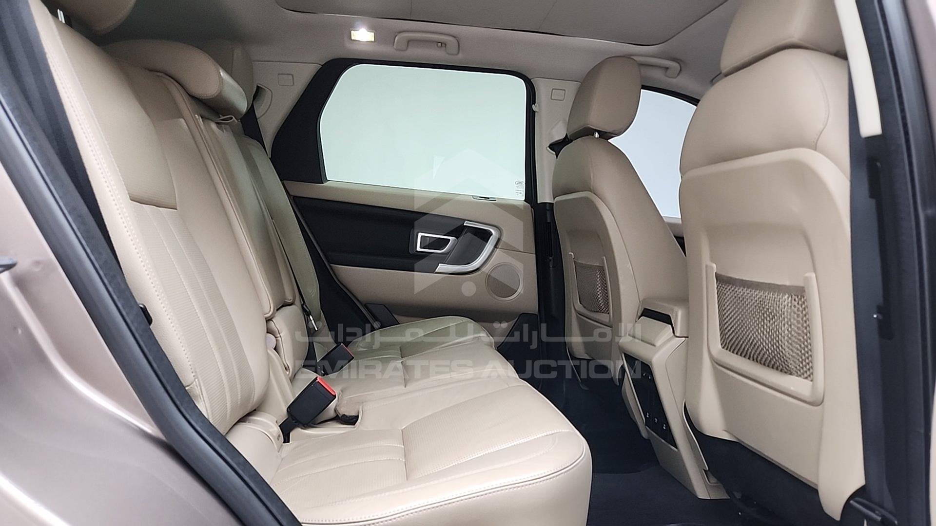 2017 LAND ROVER DISCOVERY VIN: SALCR2BG8HH661807
