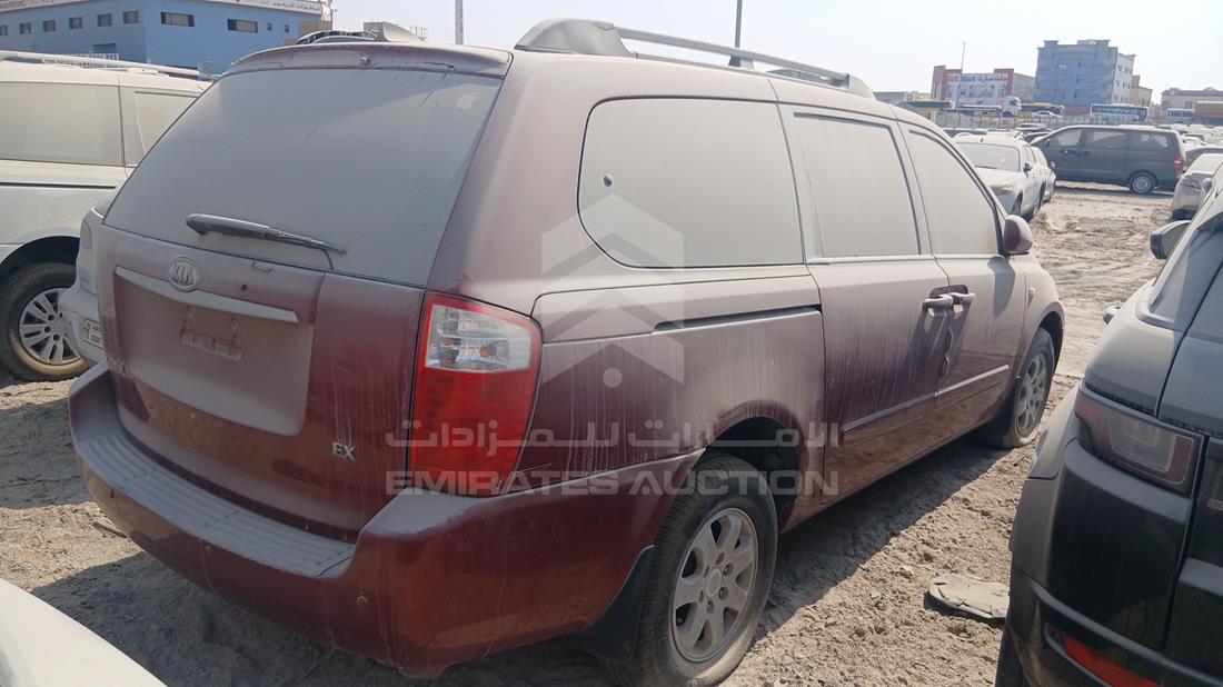 2008 Kia Carnival — Rear Right Angle — Photo 8