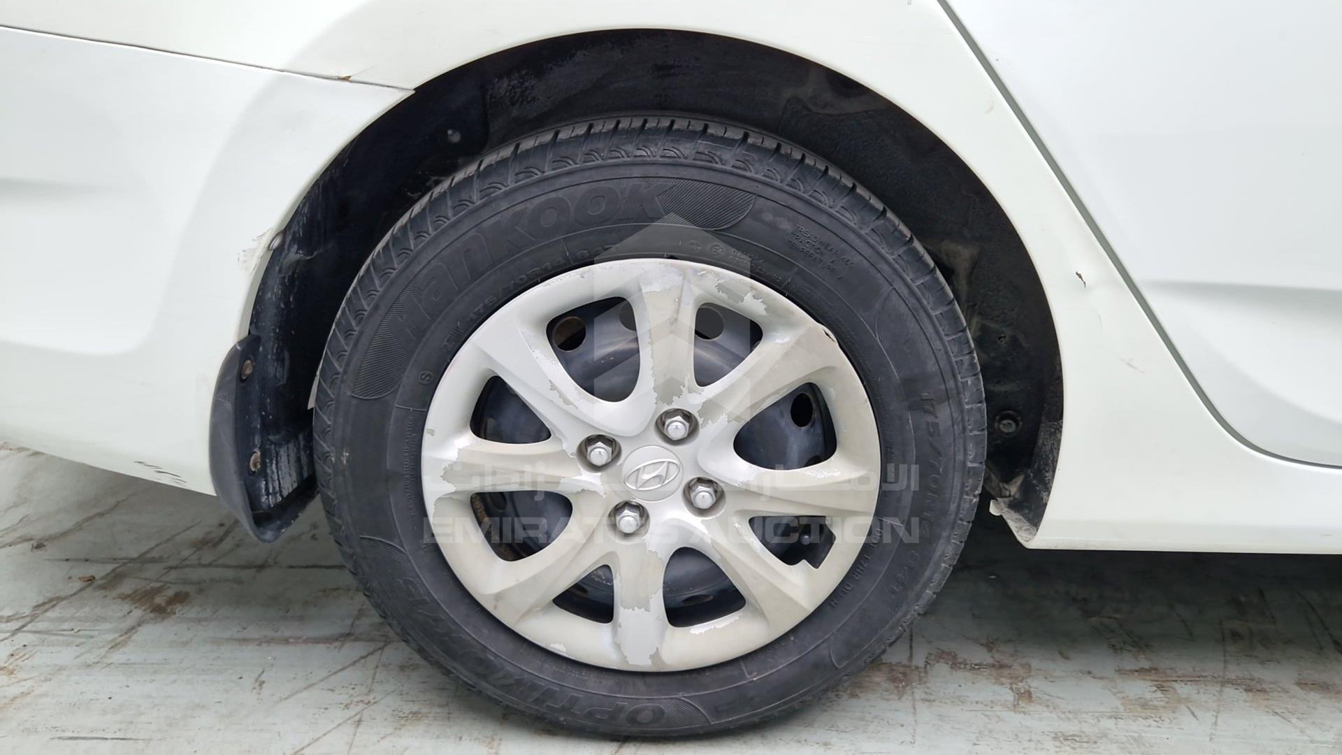 2015 HYUNDAI ACCENT VIN: KMHCT41D0FU771794
